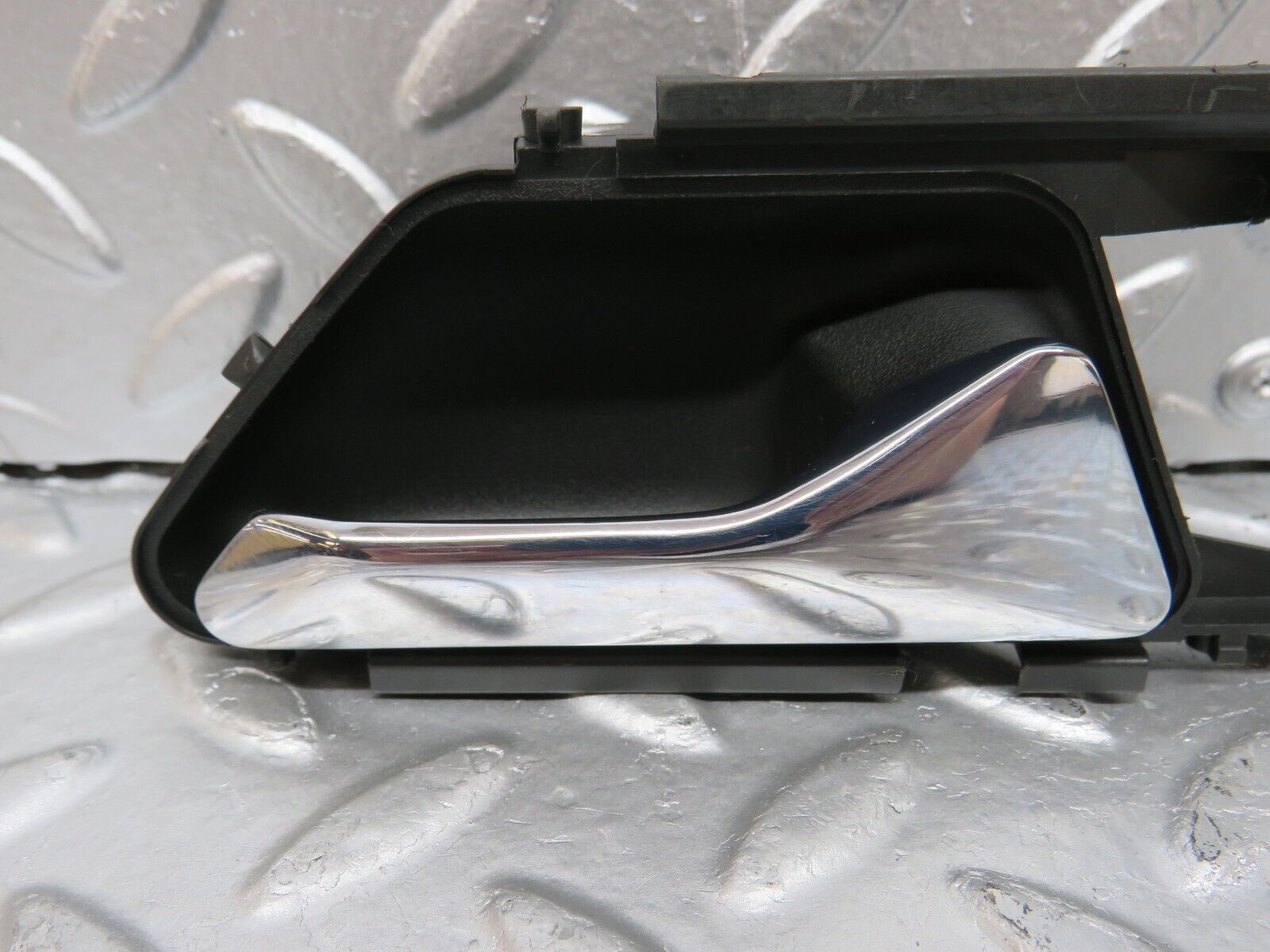 29347 Mercedes-Benz W124 230E Interior Door Handle Front Right 1247600261