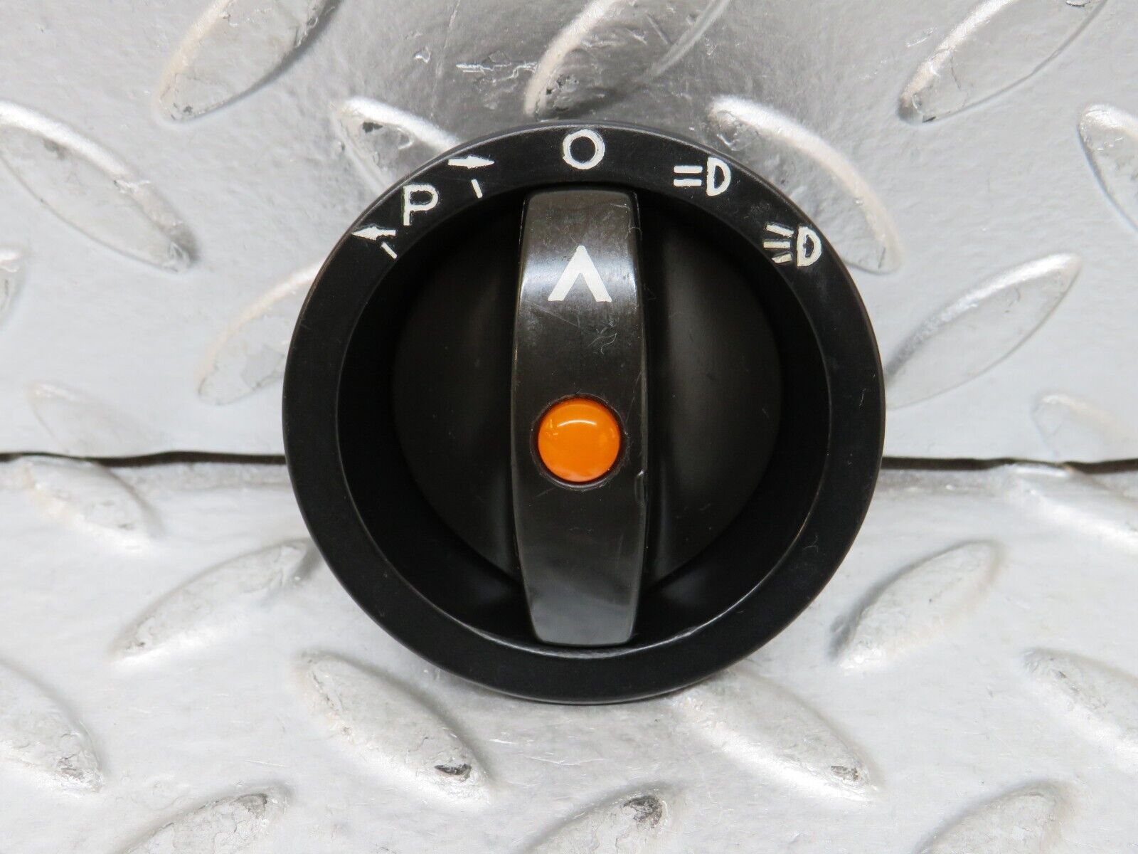 27874 Mercedes-Benz W123 280E Headlight Switch Black Collar And Knob