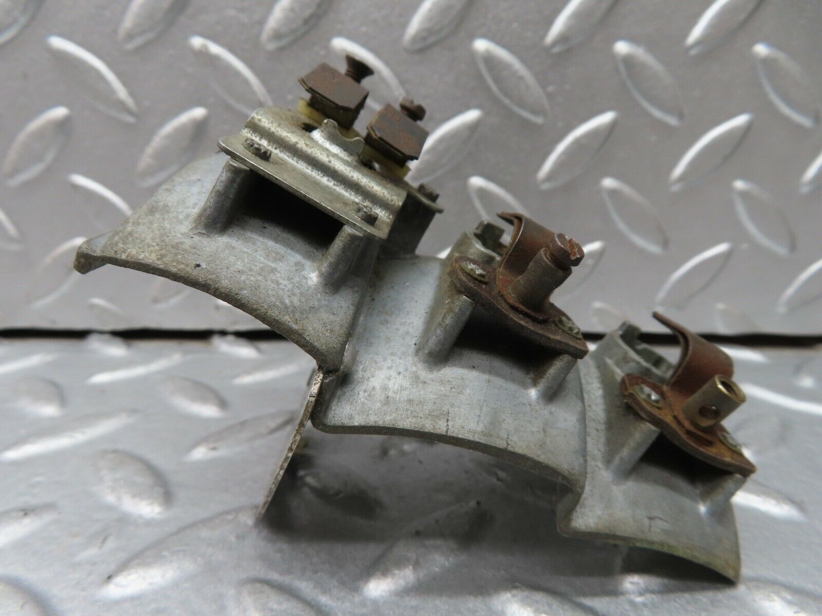 18672 Mercedes-Benz W120 W121 Ponton Tail Light Bulb Holder K13260