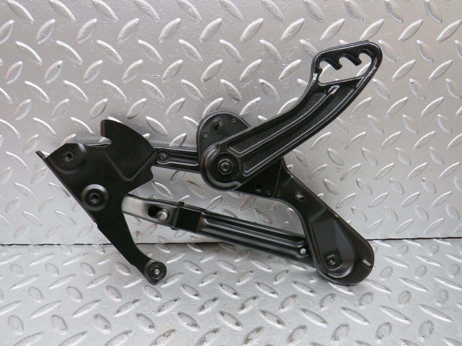 27741 Mercedes-Benz S124 300TE Wagon Bonnet Hinge Light Side 1298870174