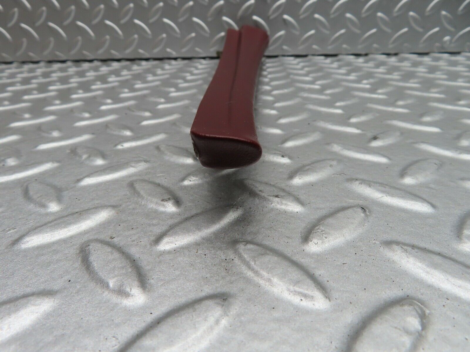 21421 Mercedes-Benz W126 300SE Front Right Door Interior Trim Burgundy Red