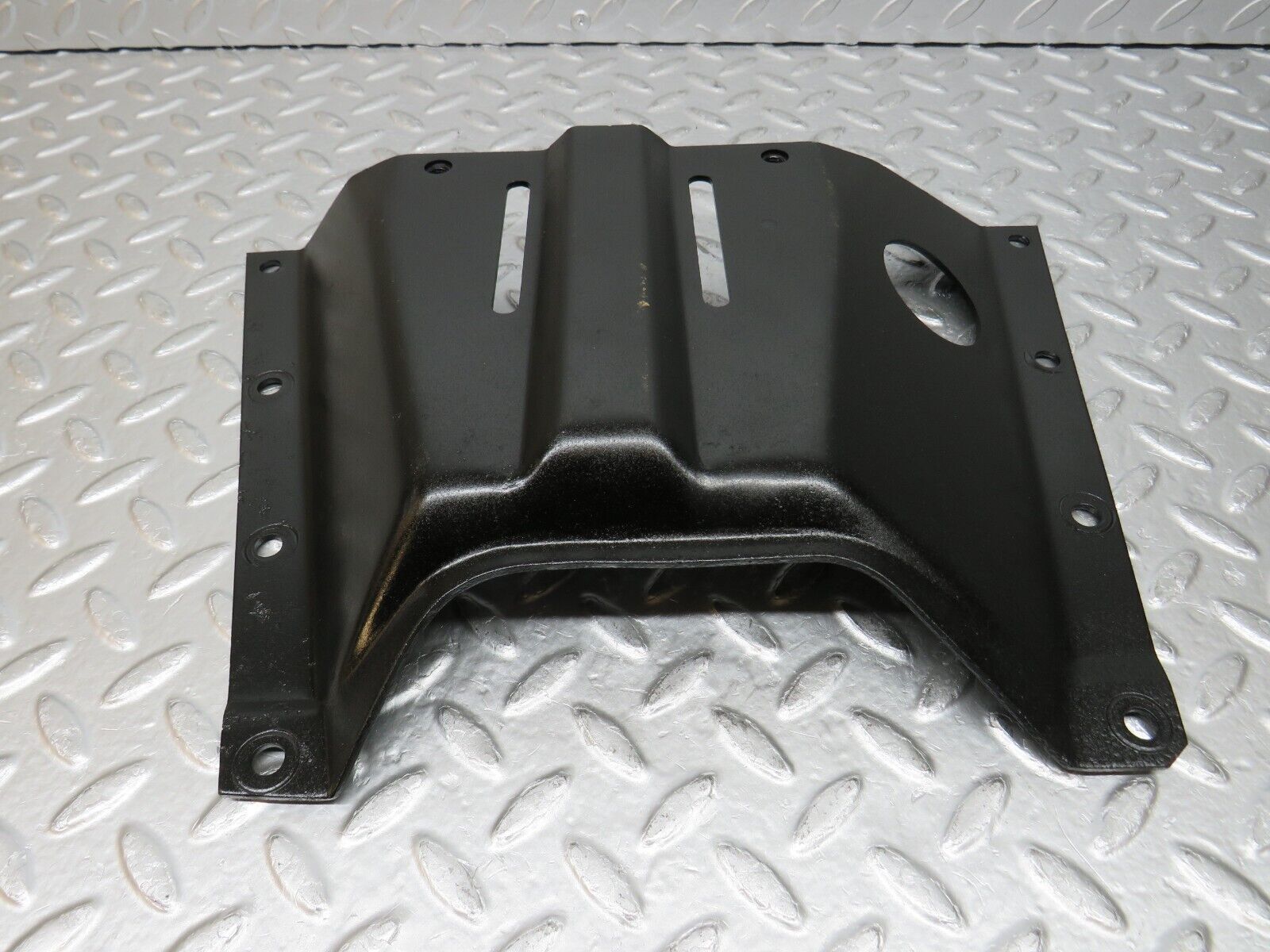 0799 Mercedes-Benz C107 350SLC Coupe Gearbox Mount Bracket Holder