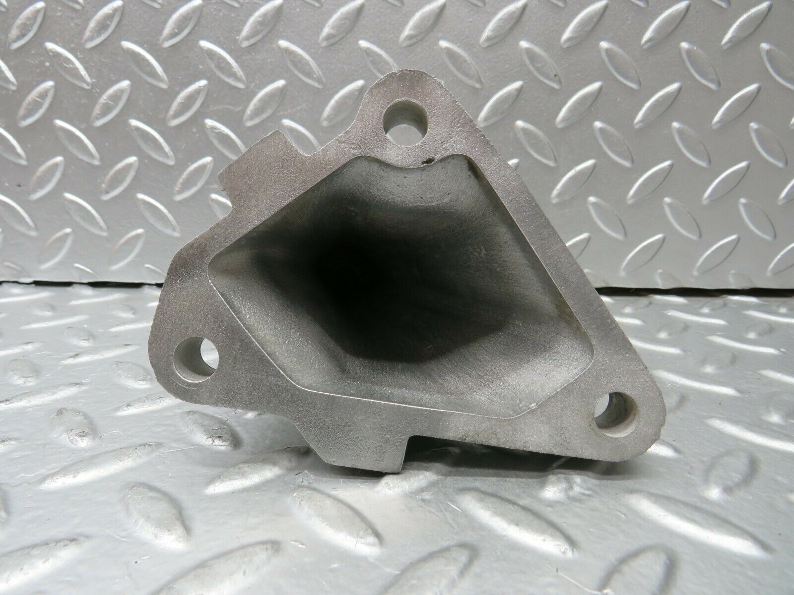 23081 Mercedes-Benz C123 230CE Engine Mount Bracket Right Side 1022230304