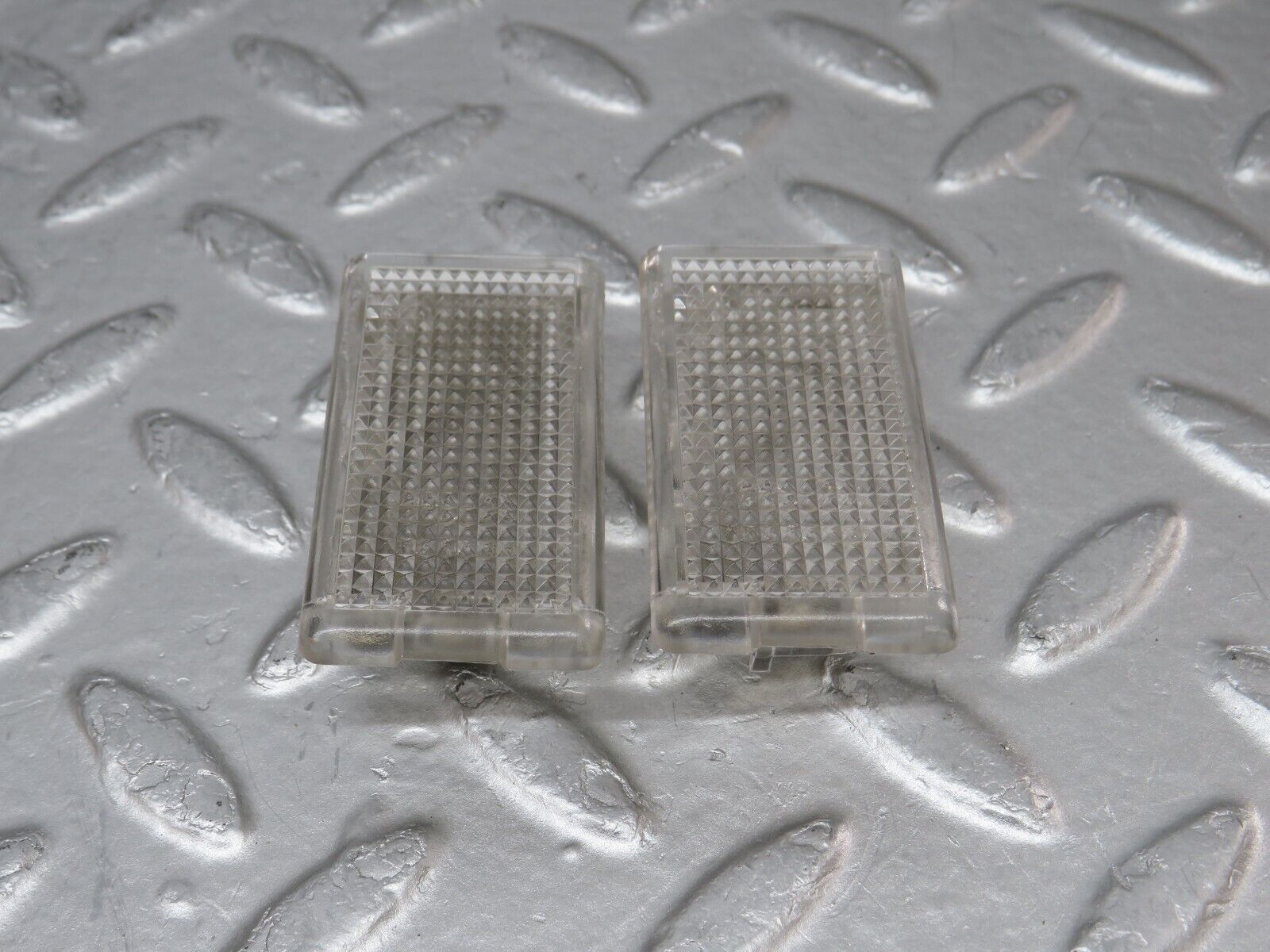 34758 Mercedes-Benz W210 320E Door Interior Light 2x