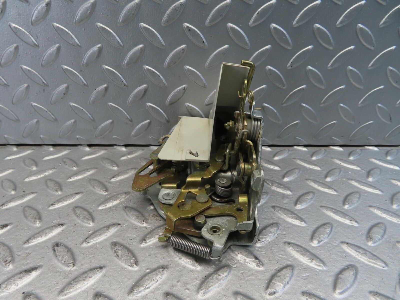 11355 Mercedes-Benz C123 230CE Coupe Right Door Lock Mechanism 1267230208