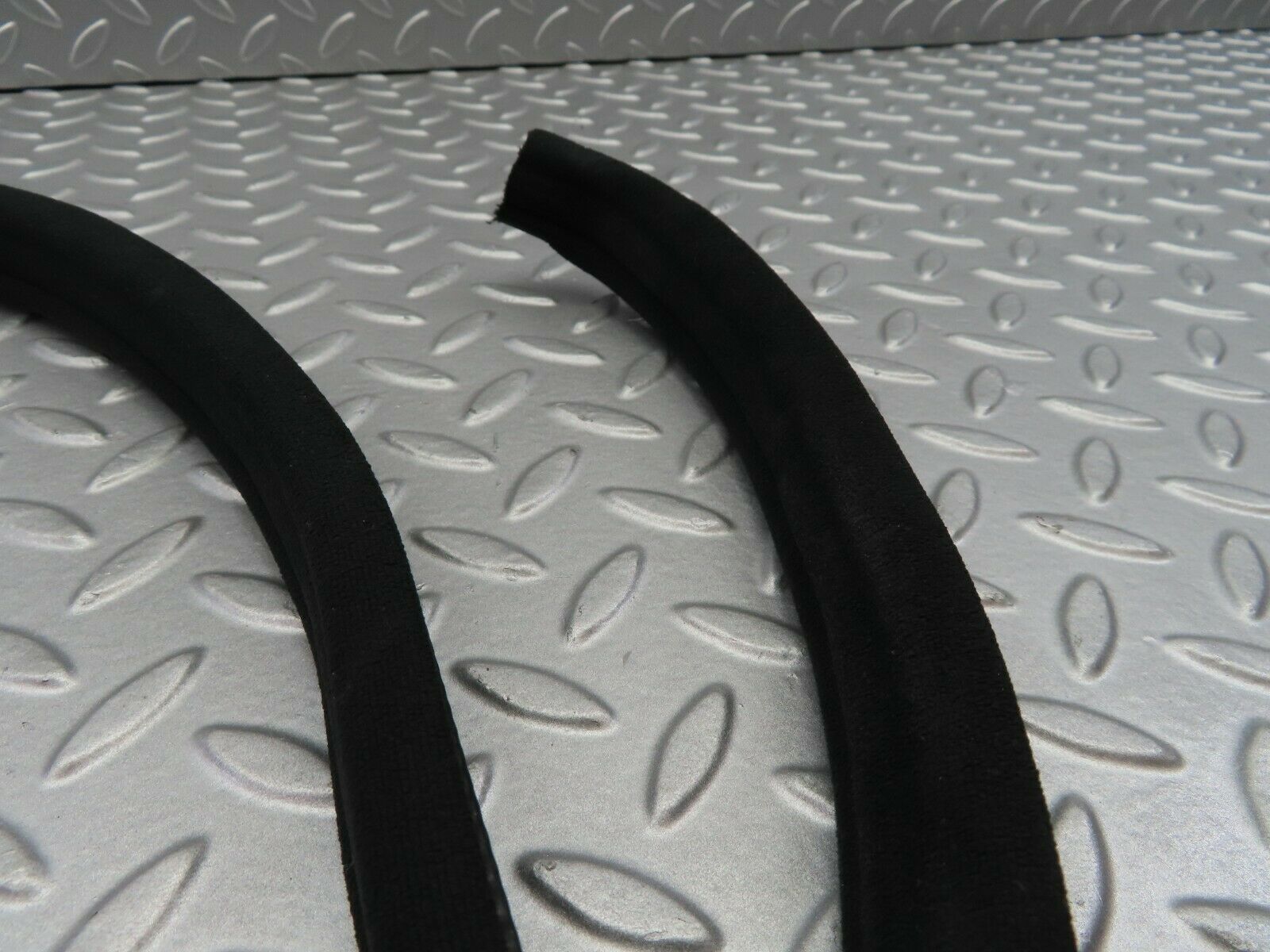 6636 Mercedes-Benz S124 E220 Wagon Rear Left Cloth Covered Door Seal