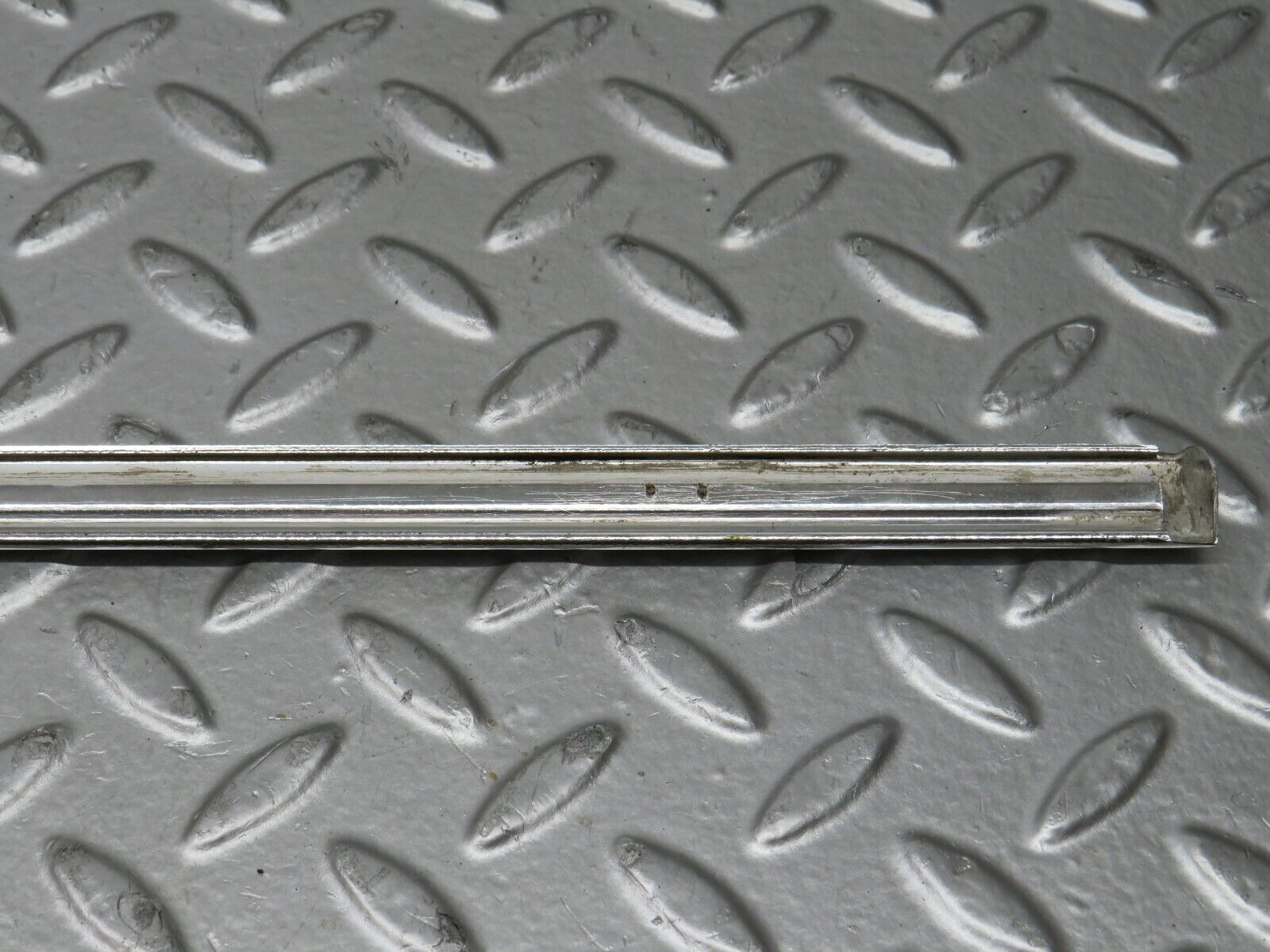 28526 Mercedes-Benz S123 240D Wagon Rear Right Chrome Moulding Trim