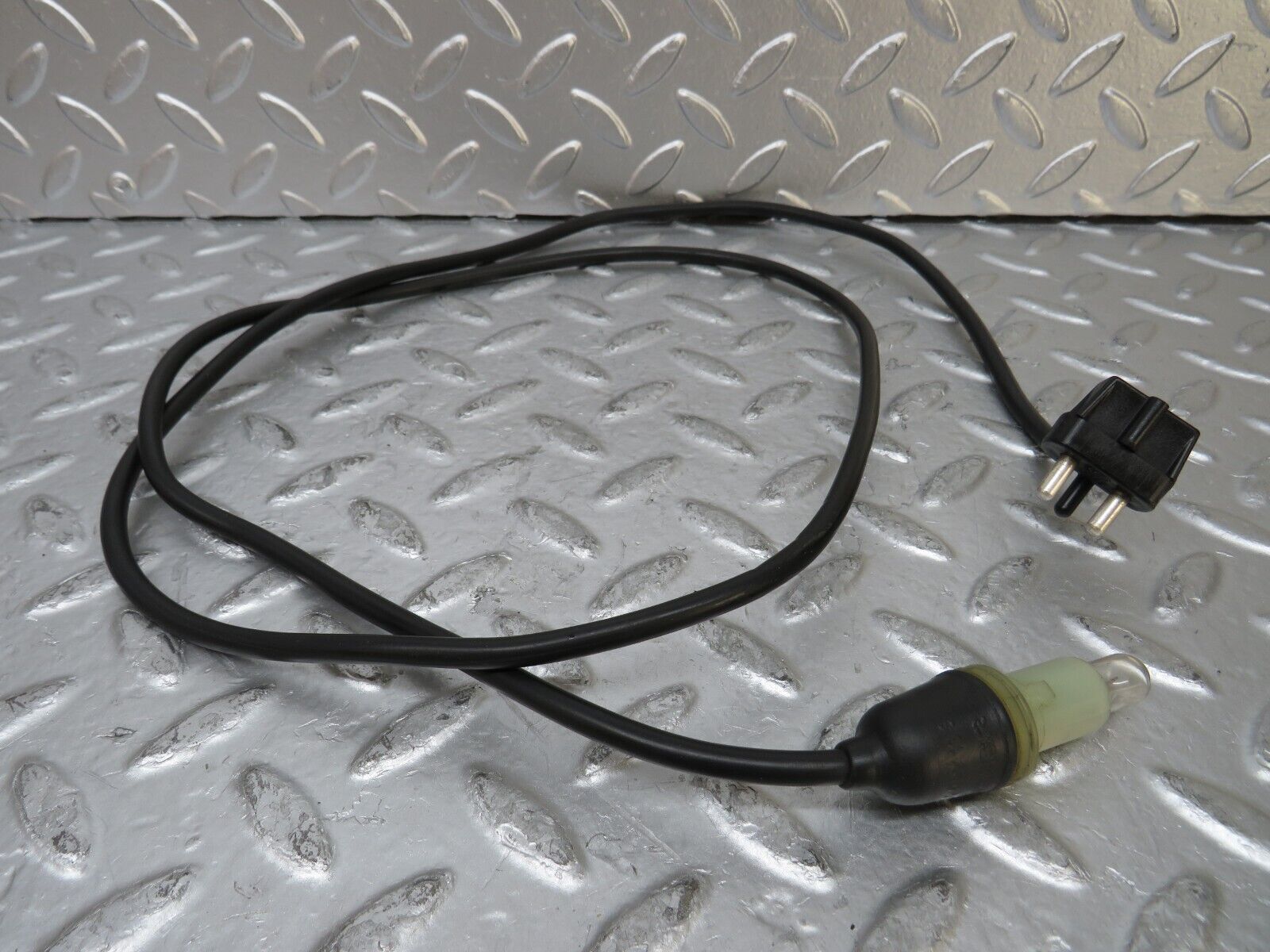 26002 Mercedes-Benz W124 280E Front Wing Indicator Cable Wire 1249971881