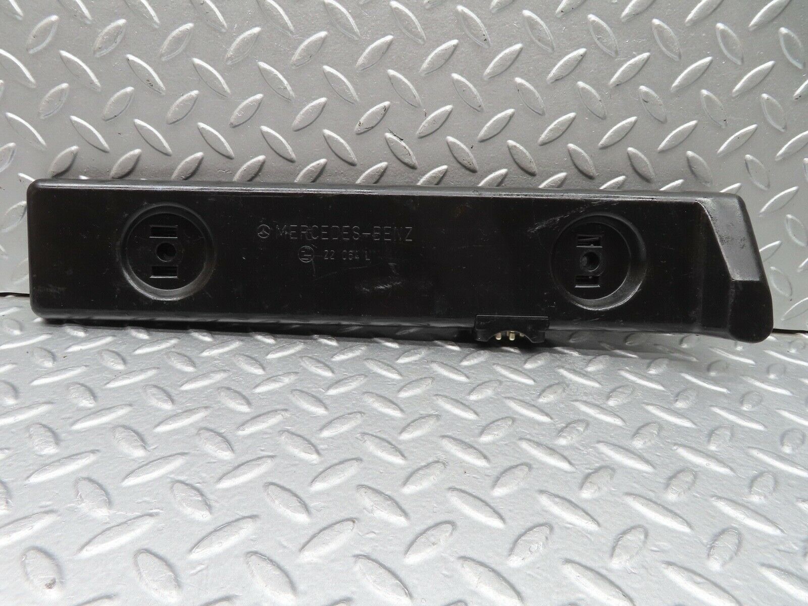 18098 Mercedes-Benz W123 200 Tail Light Bulb Holder Left