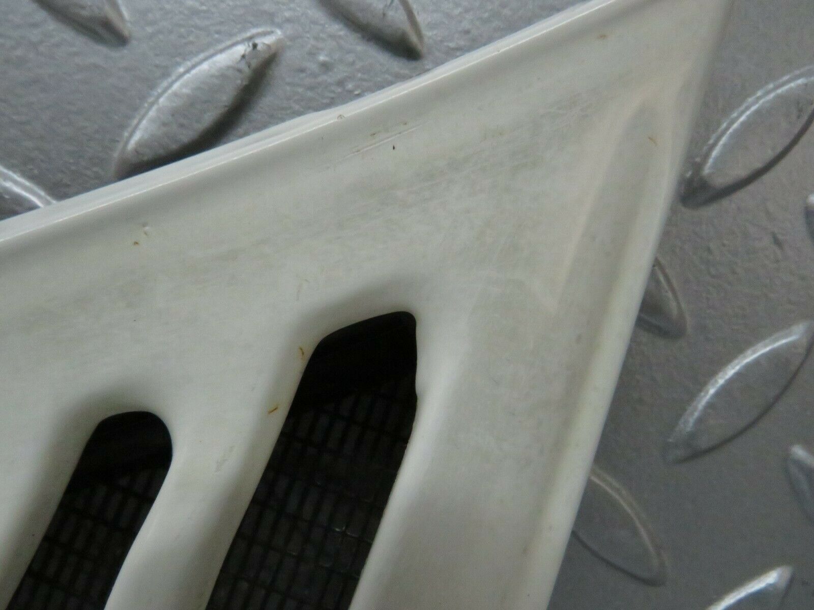 23741 Mercedes-Benz C107 450SLC Coupe Air Intake Grill Left Side