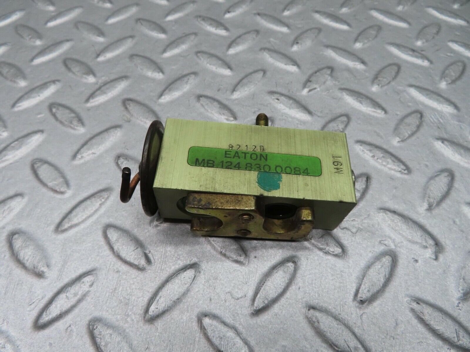 12063 Mercedes-Benz R129 300SL Coupe Air Condition Expansion Valve 1248300084