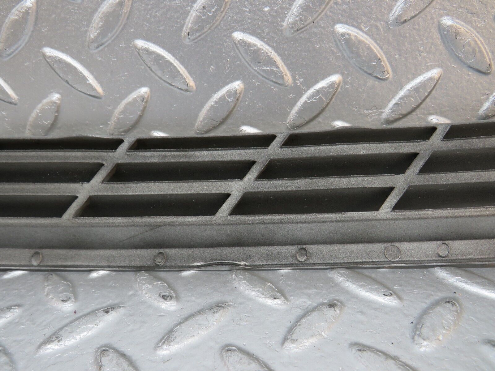 31725 Mercedes-Benz W201 190LE 1.8L C Pillar Exterior Cover Left Side 2016980189