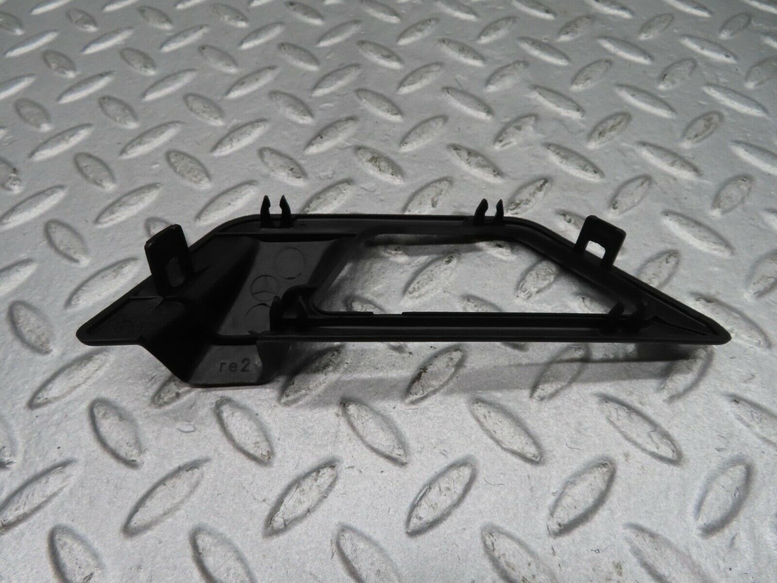 16243 Mercedes-Benz W124 260E Door Opener Frame Front Right