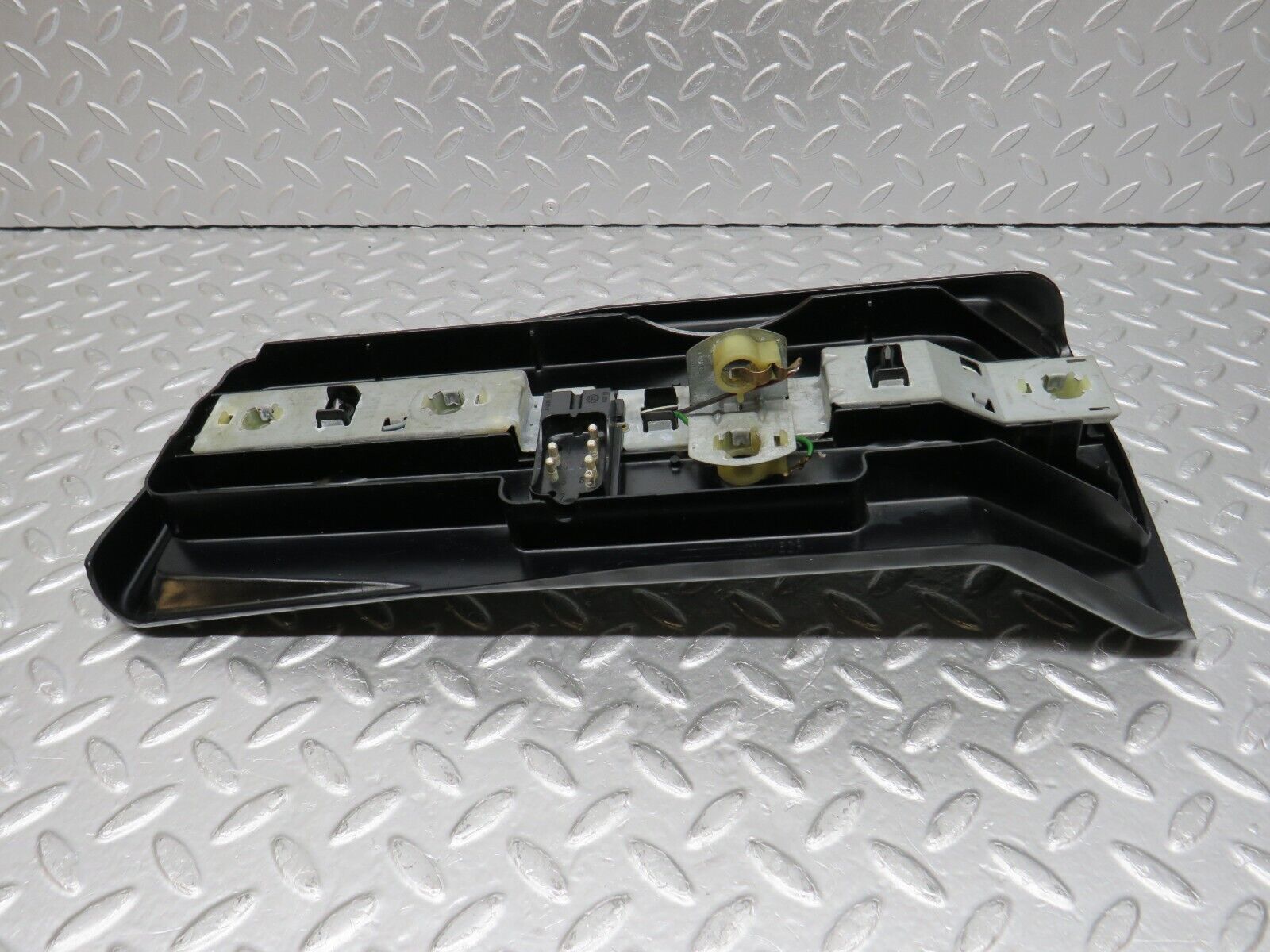 34282 Mercedes-Benz C126 380SEC Coupe Tail Light Bulb Holder Right 1268201064