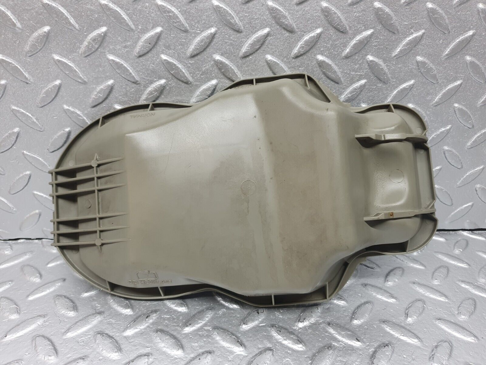 40724 Mercedes-Benz W123 300D Headlight Back Cover