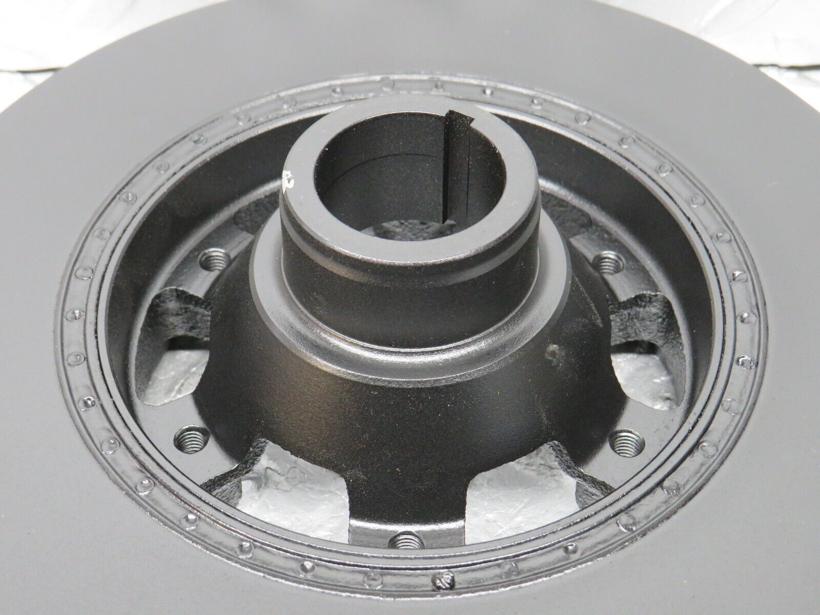 39569 Mercedes-Benz R129 320SL Coupe Crankshaft Vibration Damper 1040301703