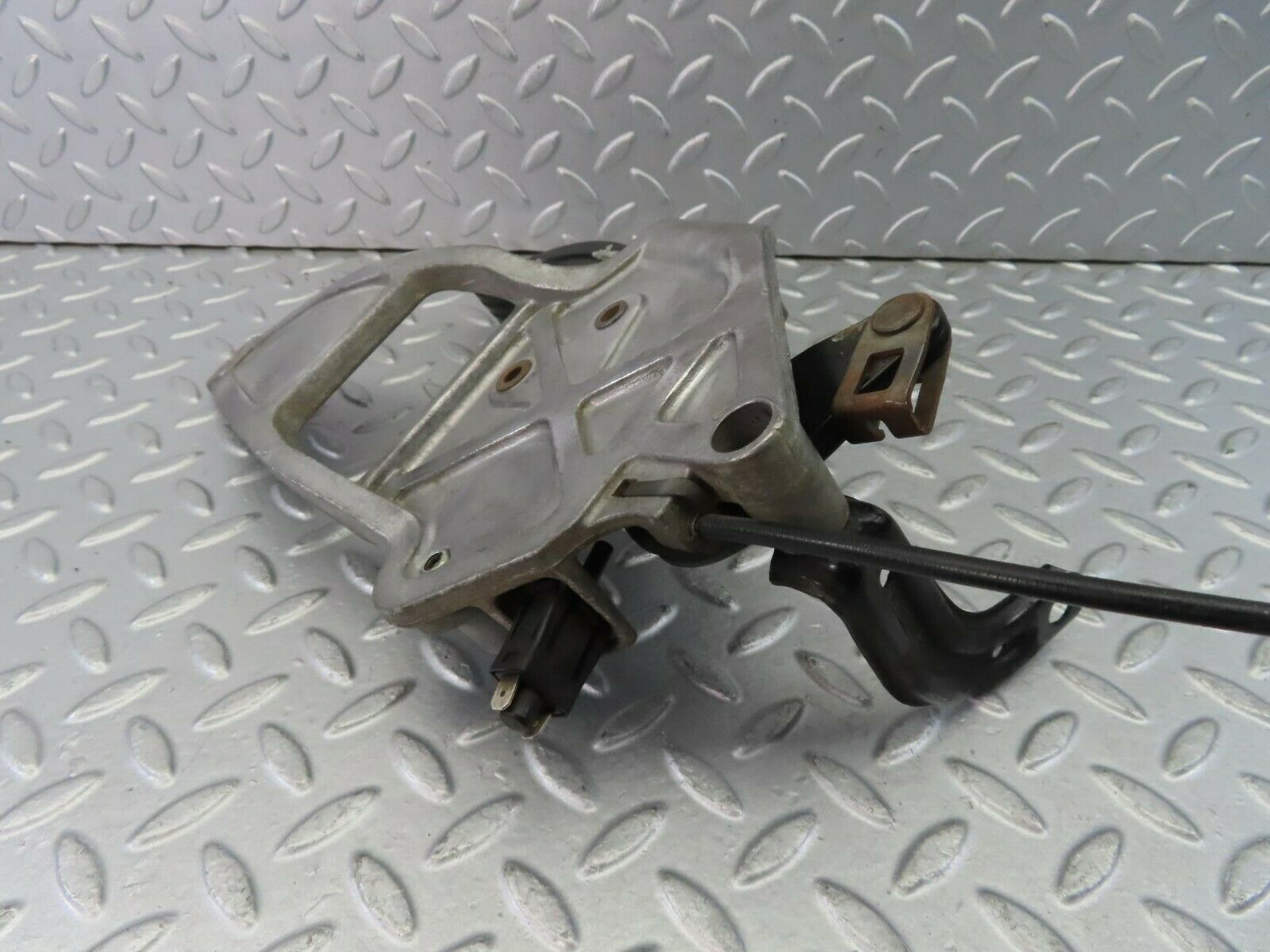 9309 Mercedes-Benz C124 300CE Coupe Parking Brake Pedal 1244270801