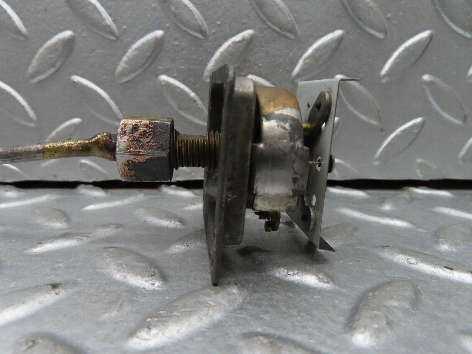 18986 Mercedes-Benz W121 190b Ponton Oil Pressure Gauge