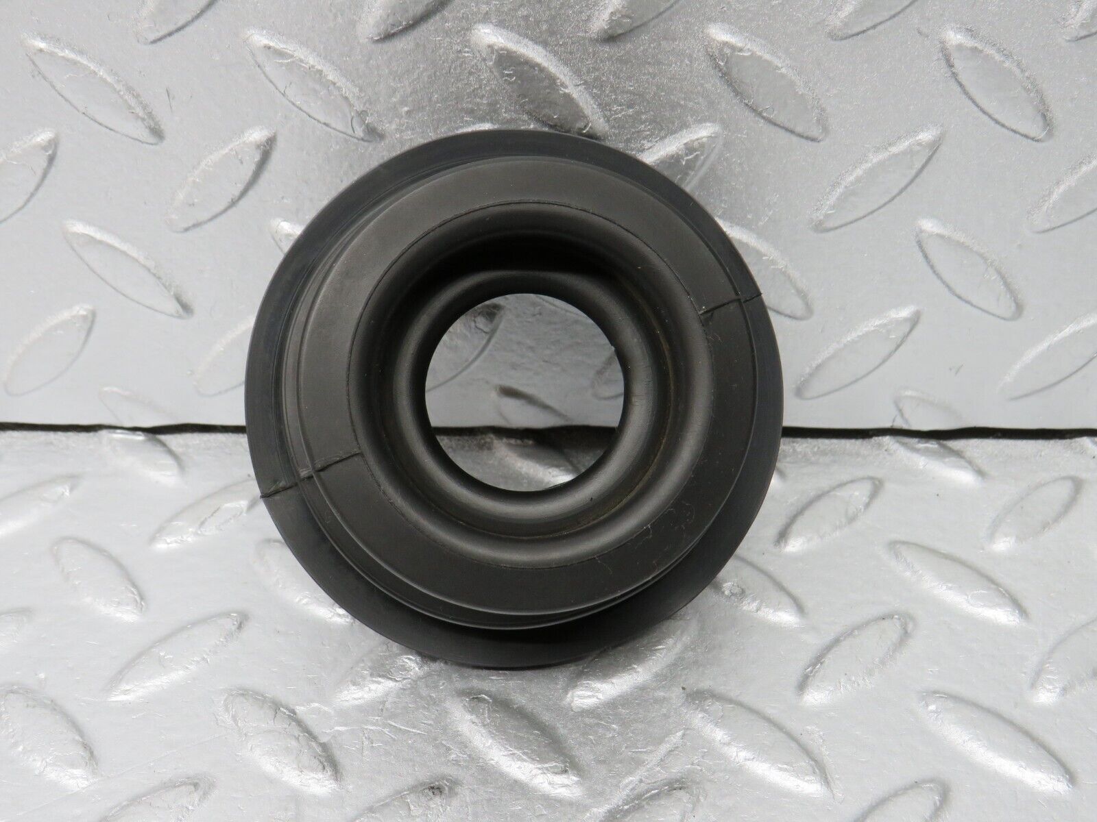 38043 Mercedes-Benz A124 320E Cabriolet Steering Column Rubber 1244620396