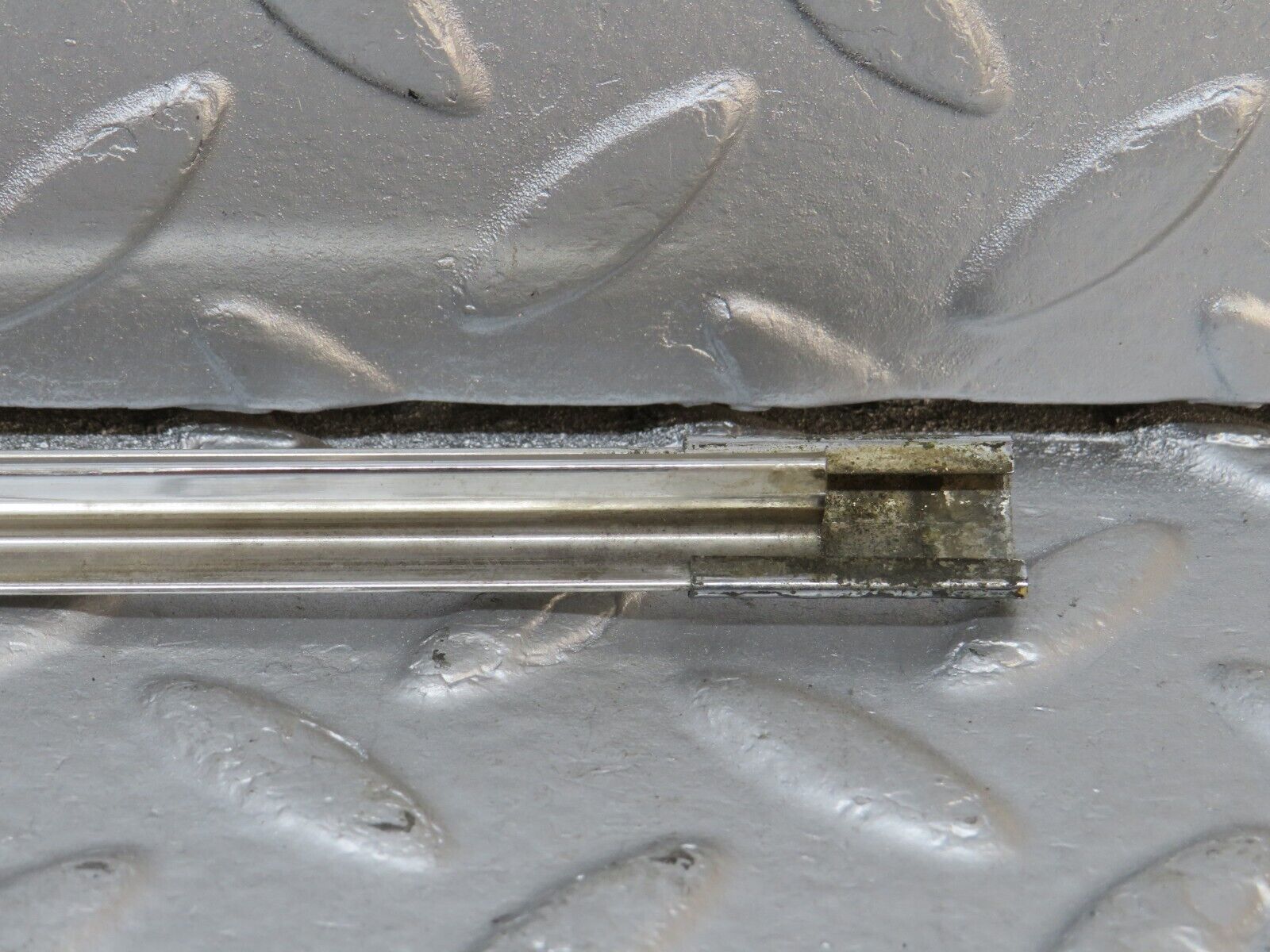 40492 Mercedes-Benz W110 230 Rear Windscreen Chrome Frame