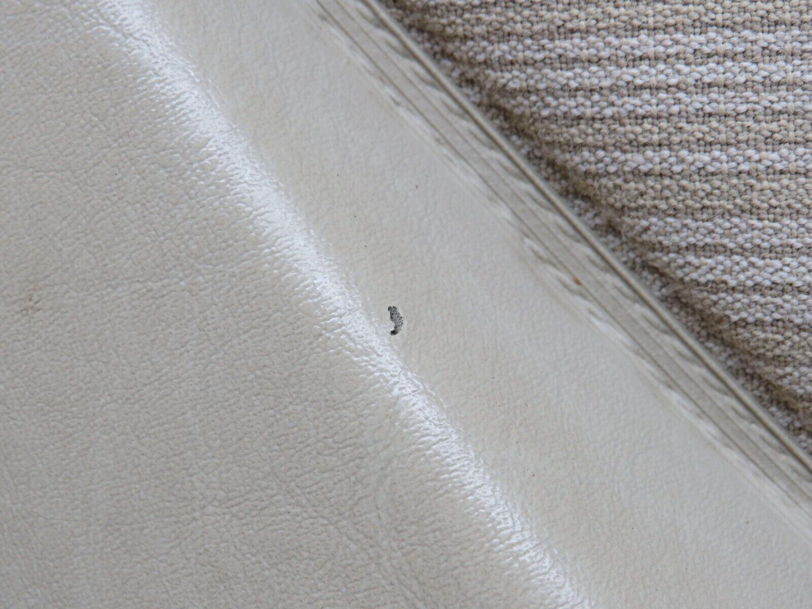 29237 Mercedes-Benz W124 230E Rear Right Door Card Beige 1247370270