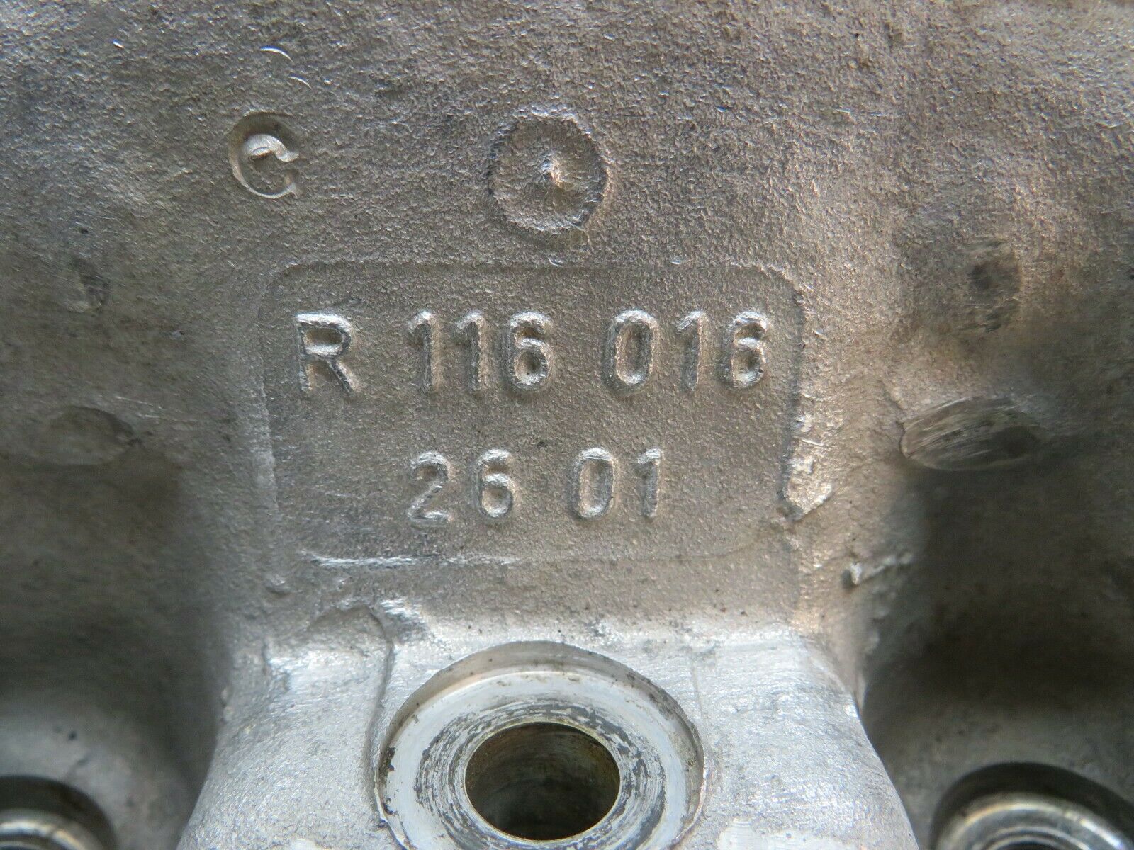 22820 Mercedes-Benz C107 450SLC Coupe Cylinder Head Left 1160162601