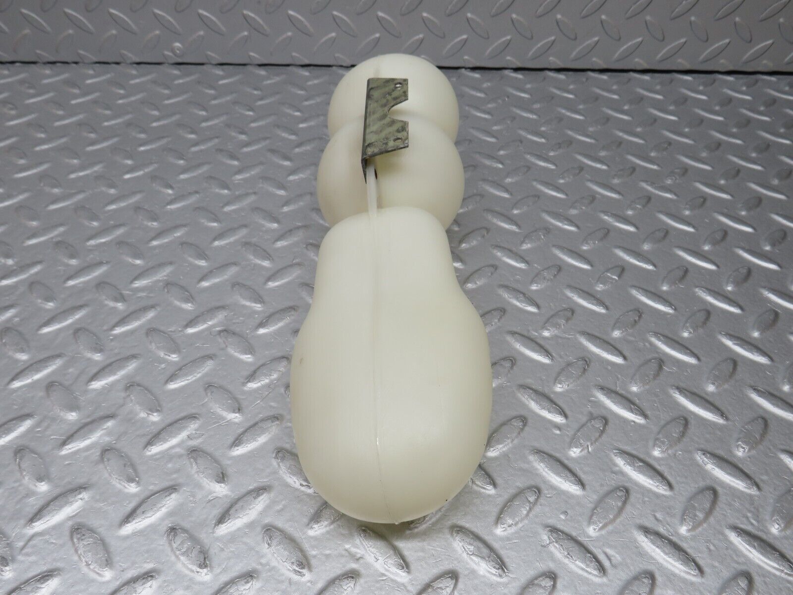 36529 Mercedes-Benz W201 190E 2.0L Vacuum Reservoir