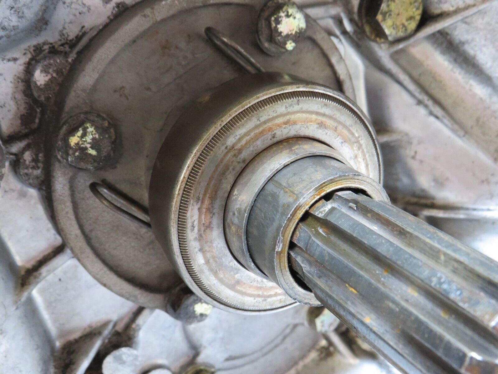 35951 Mercedes-Benz W108 Manual Gearbox 4 Speed 46020 1112610501