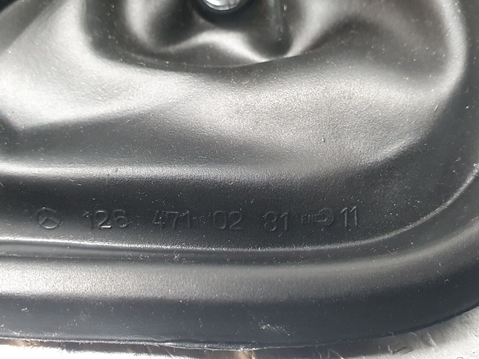 41027 Mercedes-Benz W126 300SE Fuel Tank Rubber Seal 1264710281