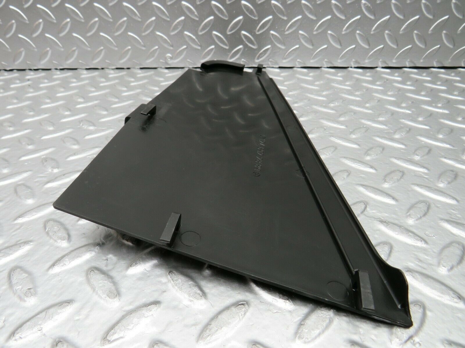 22460 Mercedes-Benz C124 E220 Coupe Rear Right Panel Lower Trim 1246922889