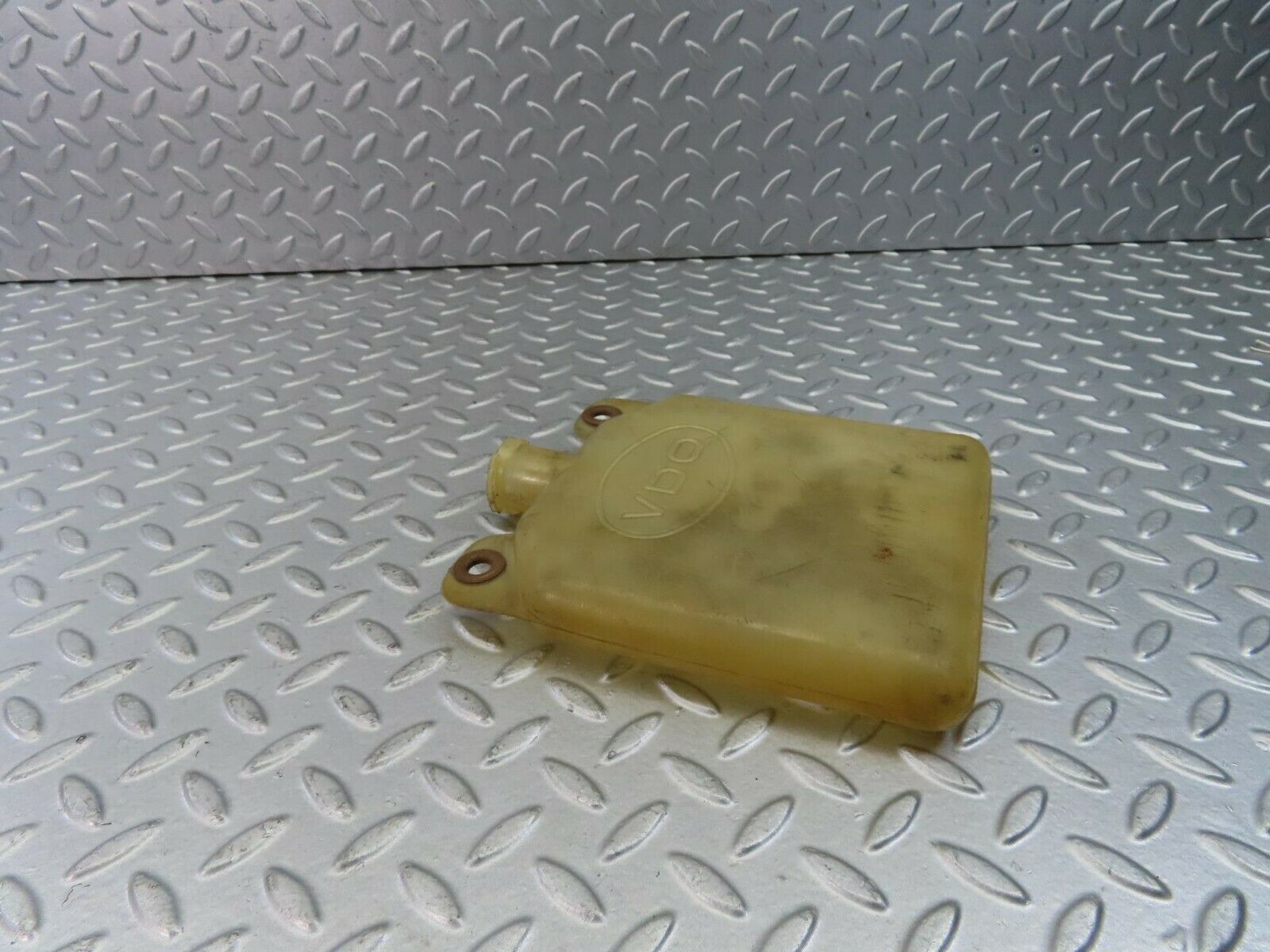 8943 Mercedes-Benz W108 Windscreen Washer Fluid Reservoir