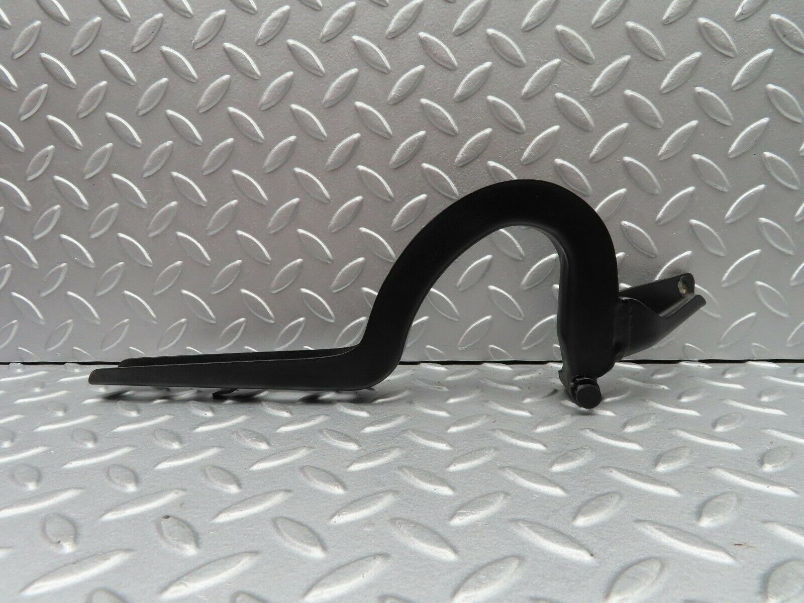 5729 Mercedes-Benz W123 200 Trunk Lid Hinge Left Side 1237500287