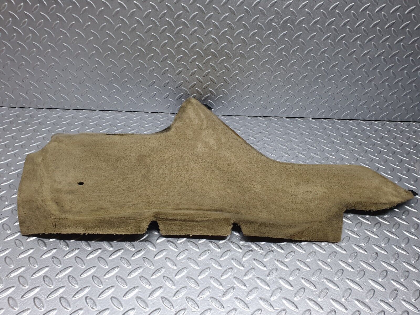 41063 Mercedes-Benz W126 300SE Centre Console Carpet Left Beige 1266831525