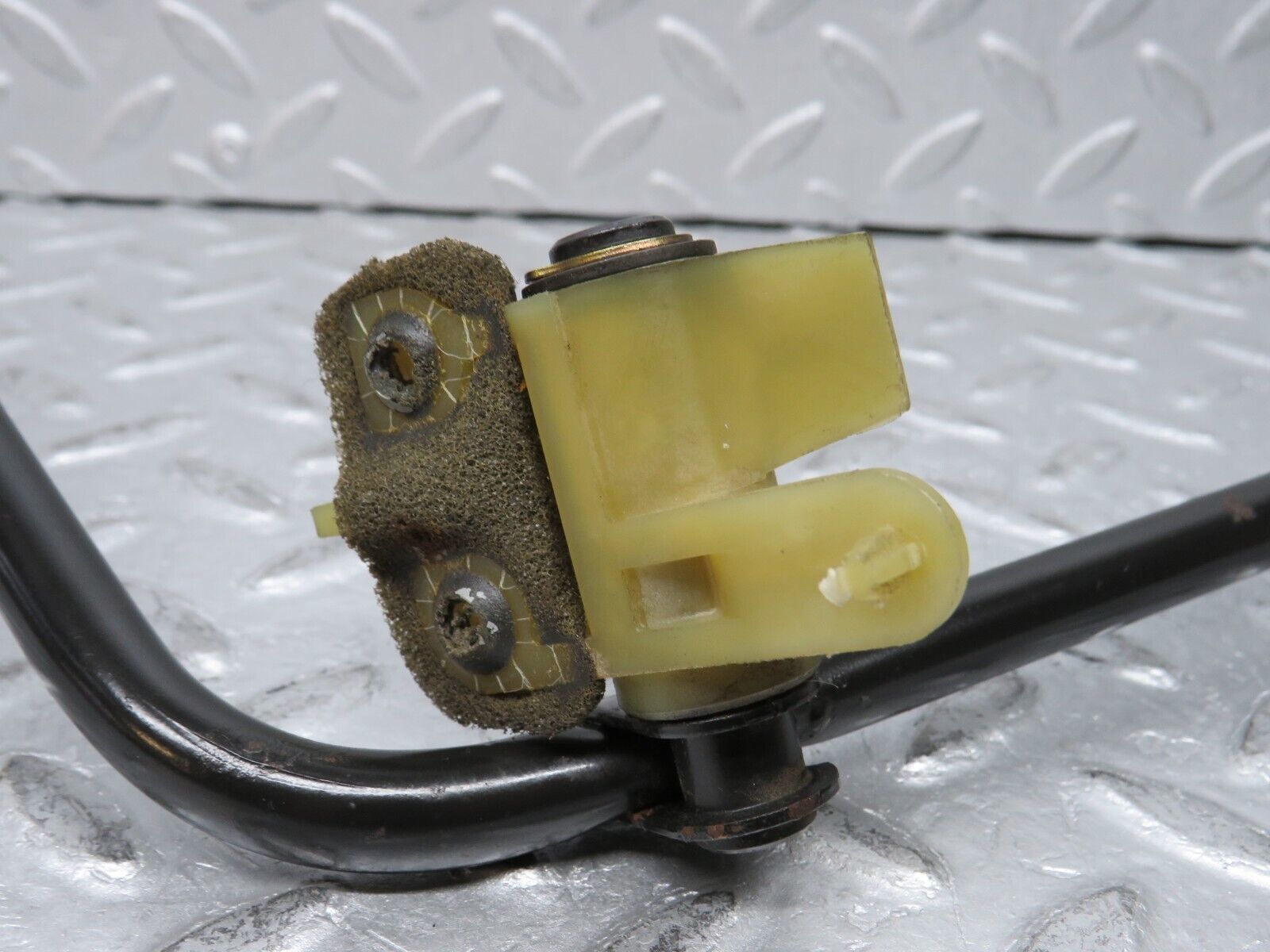 37939 Mercedes-Benz A124 320E Cabriolet Accelerator Pedal Linkage 2013010218