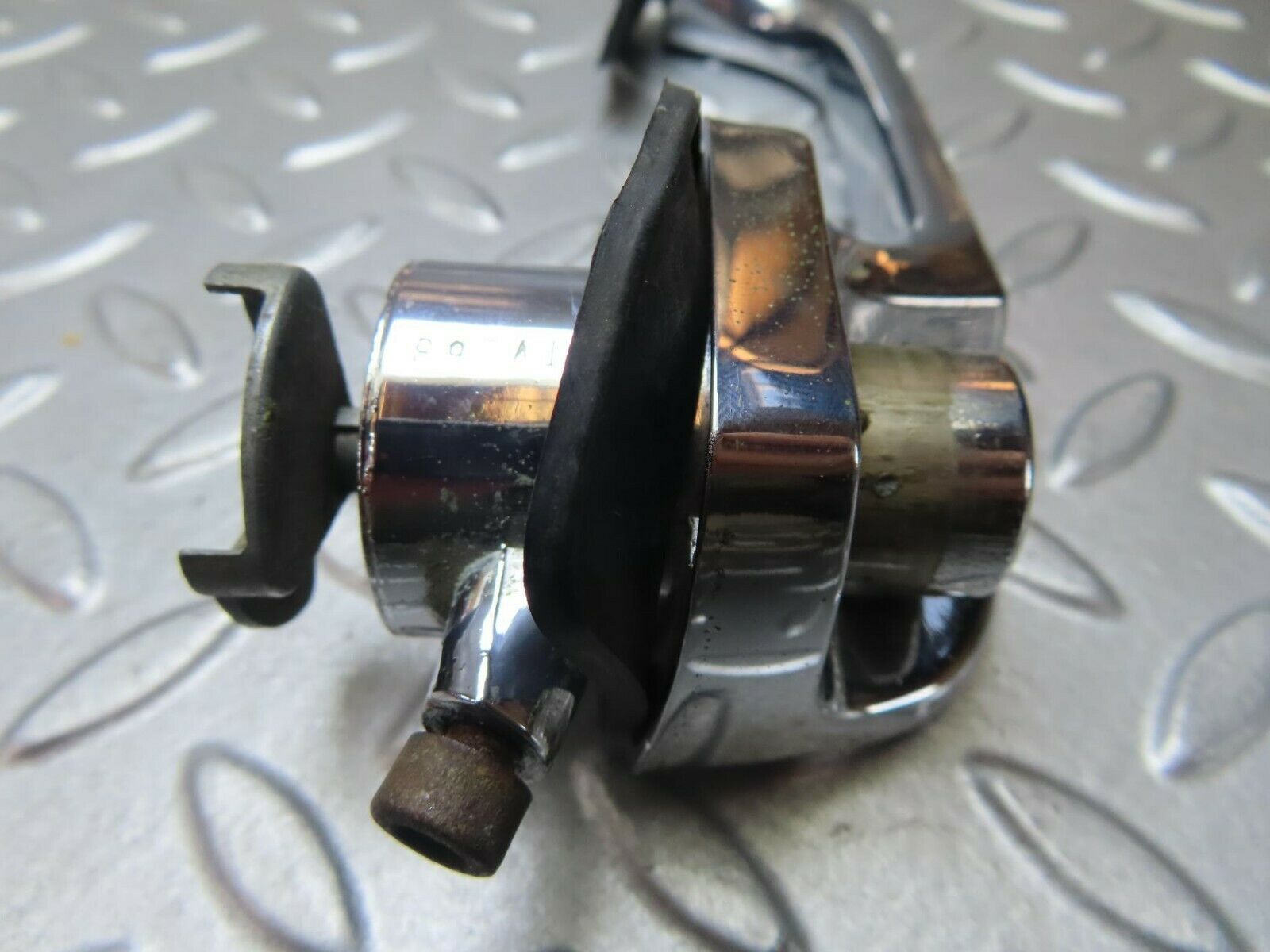 8734 Mercedes-Benz W108 Chrome Door Handle Front Left No Key 1087660701