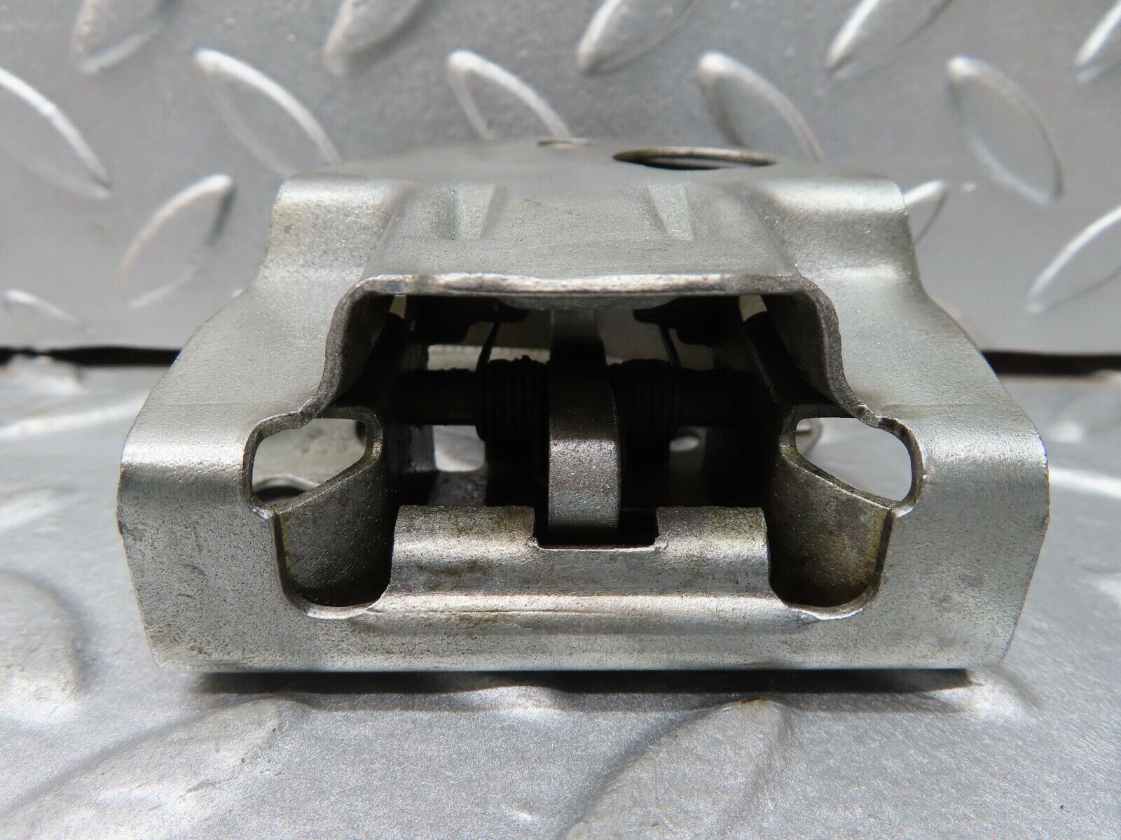 17009 Mercedes-Benz C123 280CE Coupe Trunk Lock 0007500185