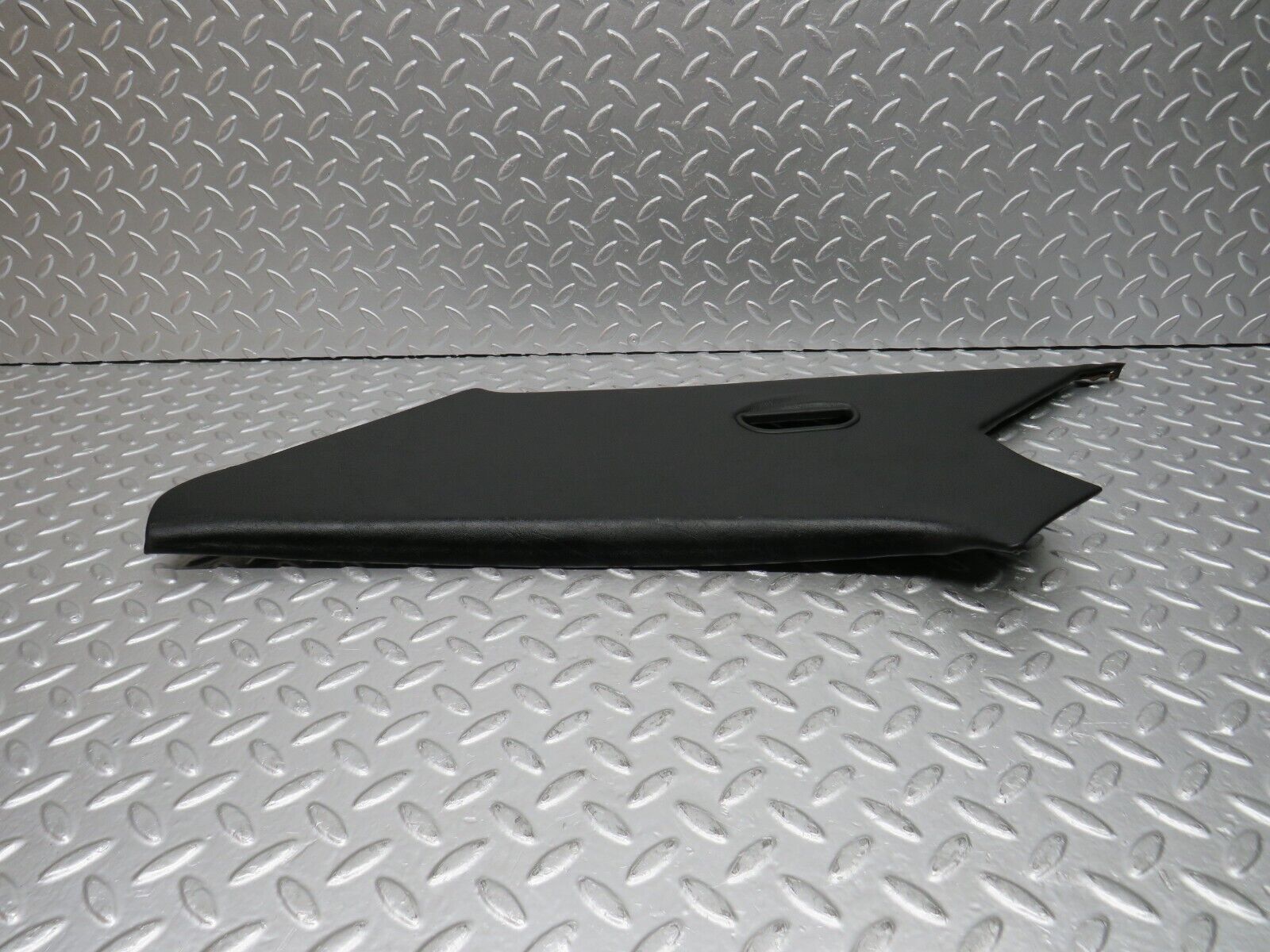 31567 Mercedes-Benz W201 190LE 1.8L C Pillar Cover Trim Right Black 2016950244