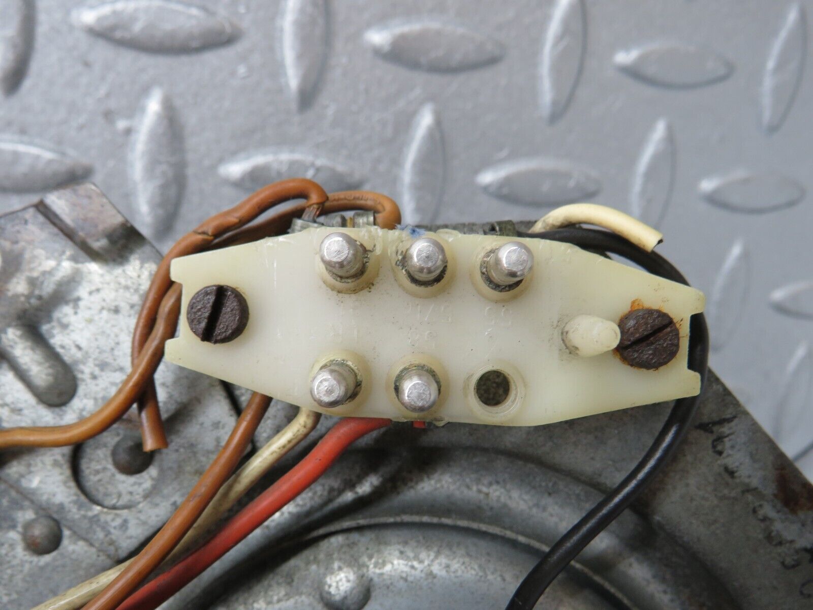 37580 Mercedes-Benz W109 300SEL Front Headlight Bosch Left/Right 1300508003 7077R 1305601134 1305602059