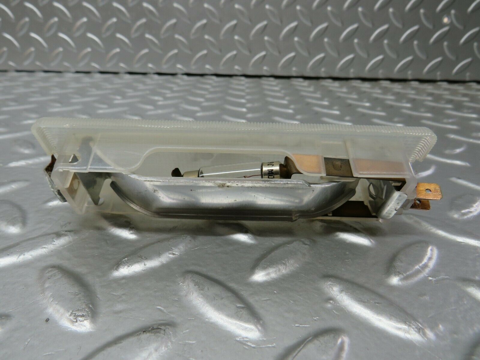 24259 Mercedes-Benz S124 220TE Wagon Rear Interior Dome Light 0018200601