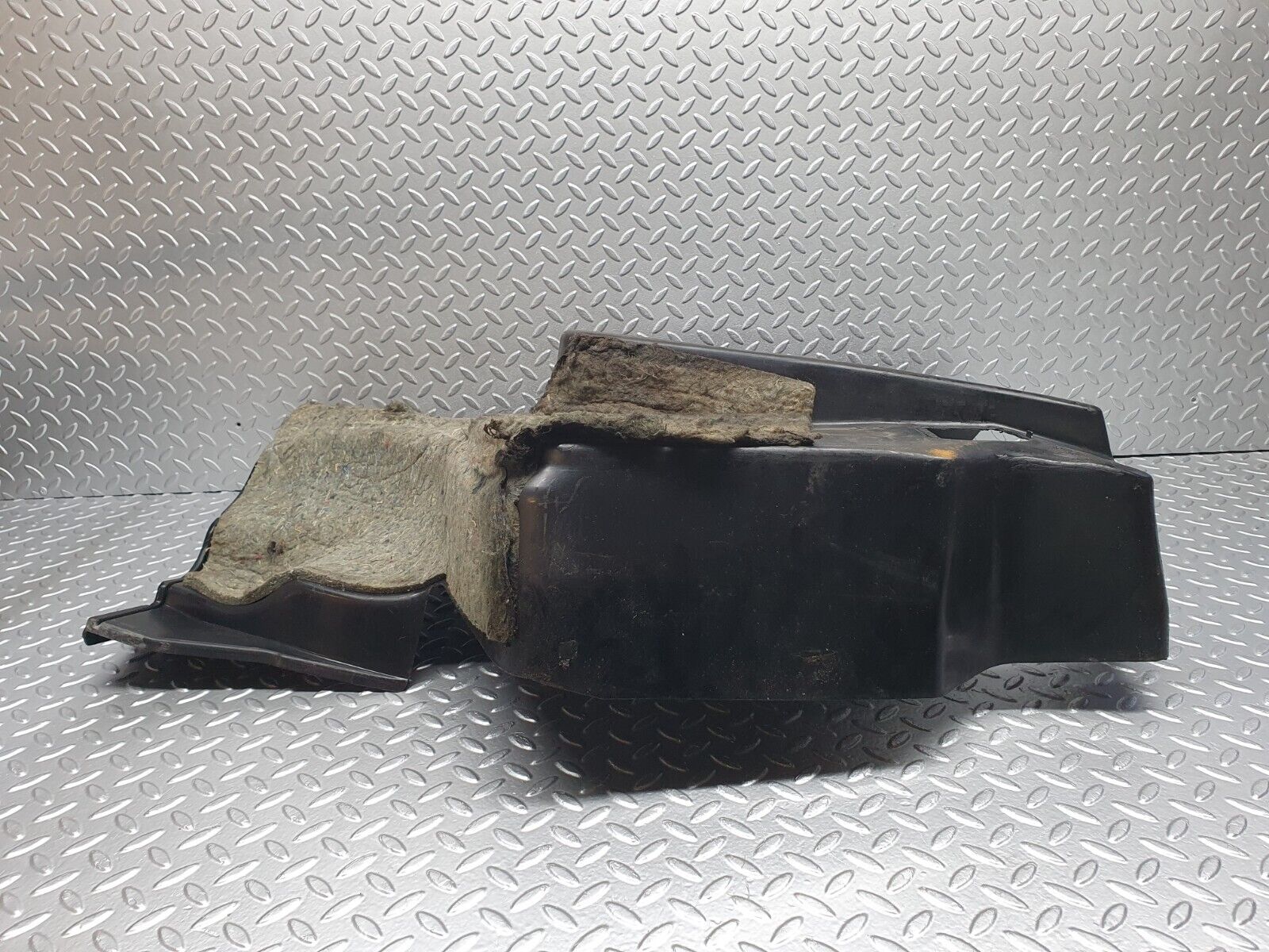 41477 Mercedes-Benz W124 200E Trunk Cover Panel Left Side 1246900730