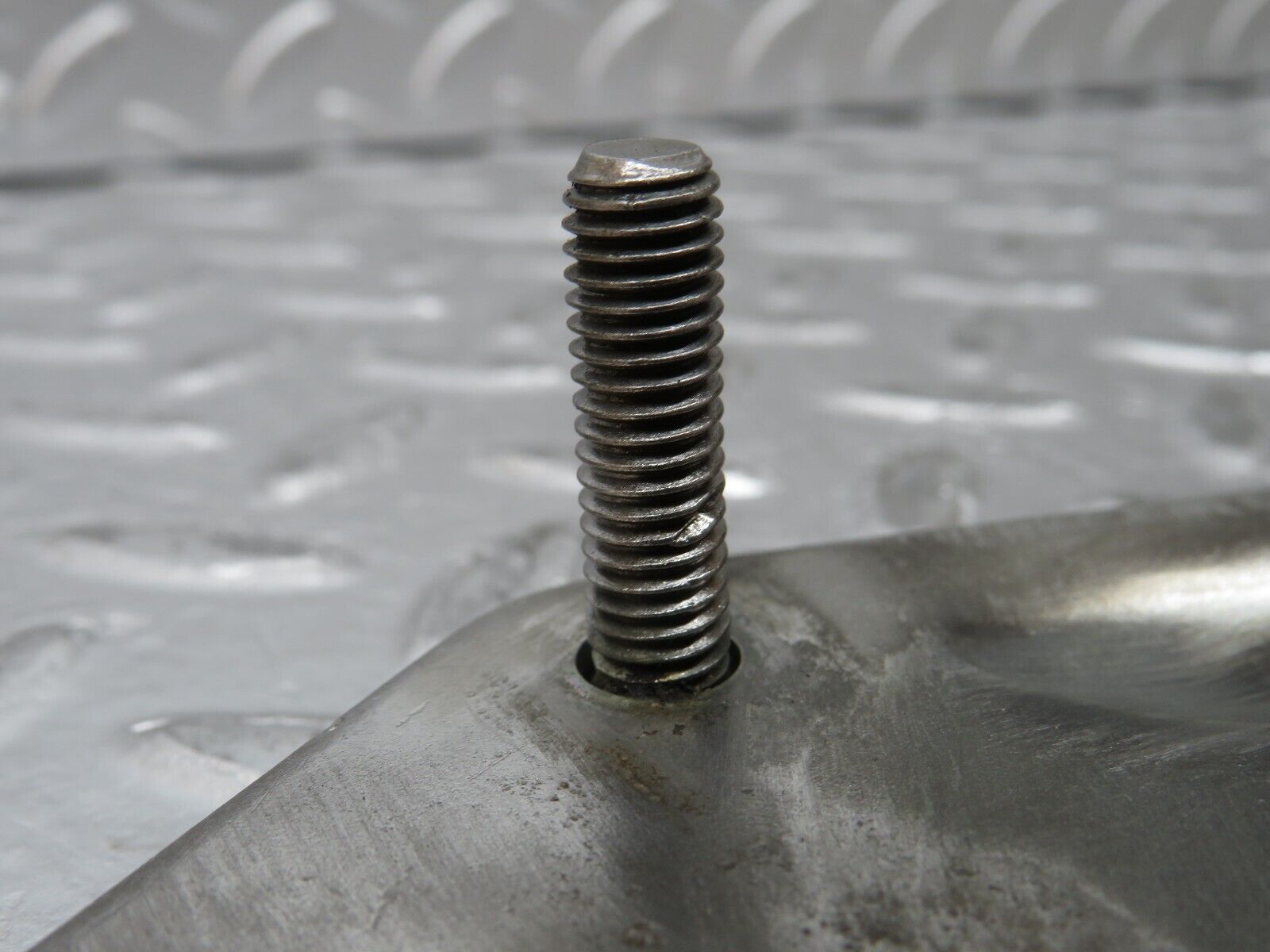 0064 Mercedes-Benz W116 350SE Power Steering Pump Bracket