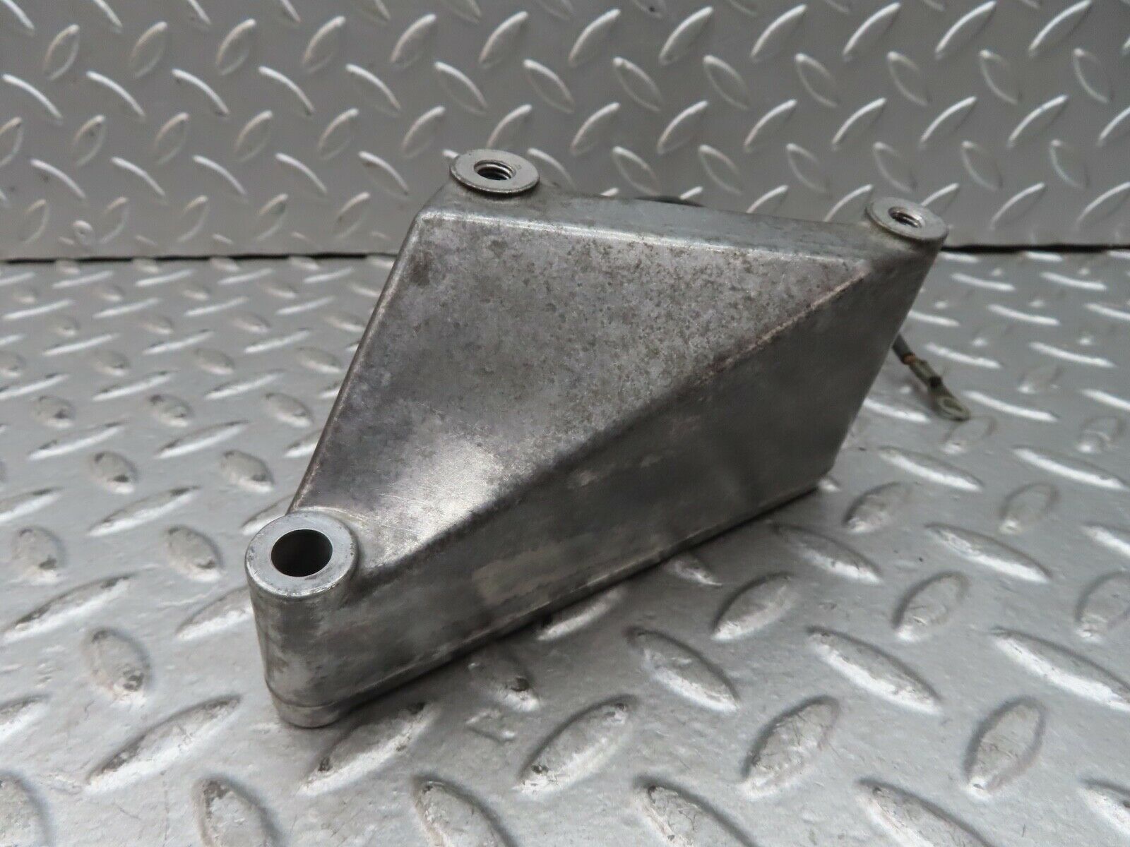 19538 Mercedes-Benz C140 CL420 Coupe Power Steering Pump Bracket 1192363030