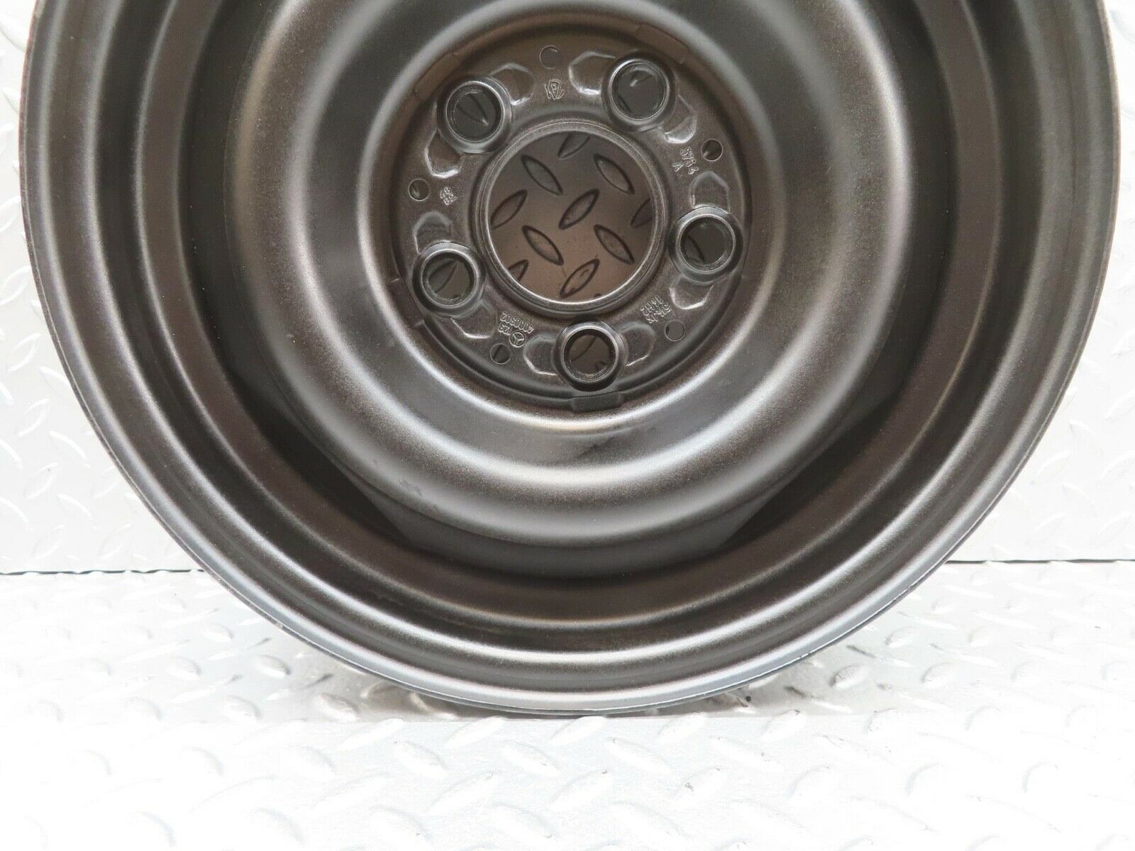 13231 Mercedes-Benz Steel Wheel 5.5Jx14H2 ET30 5x112 1234000302