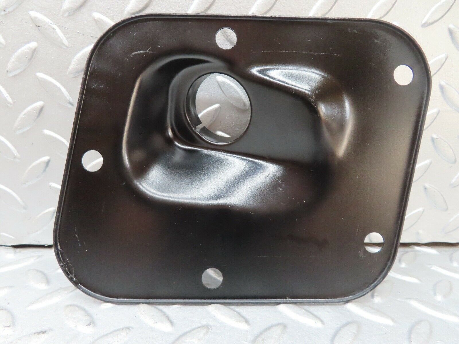 17668 Mercedes-Benz W116 450SEL Steering Column Lower Cover