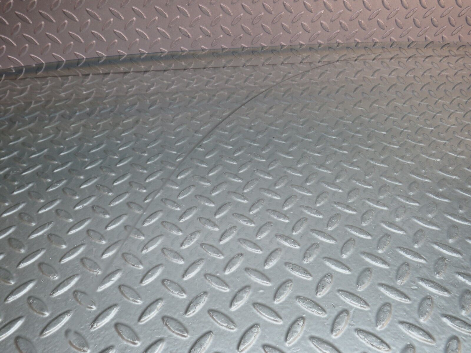 37519 Mercedes-Benz W109 300SEL Front Windscreen