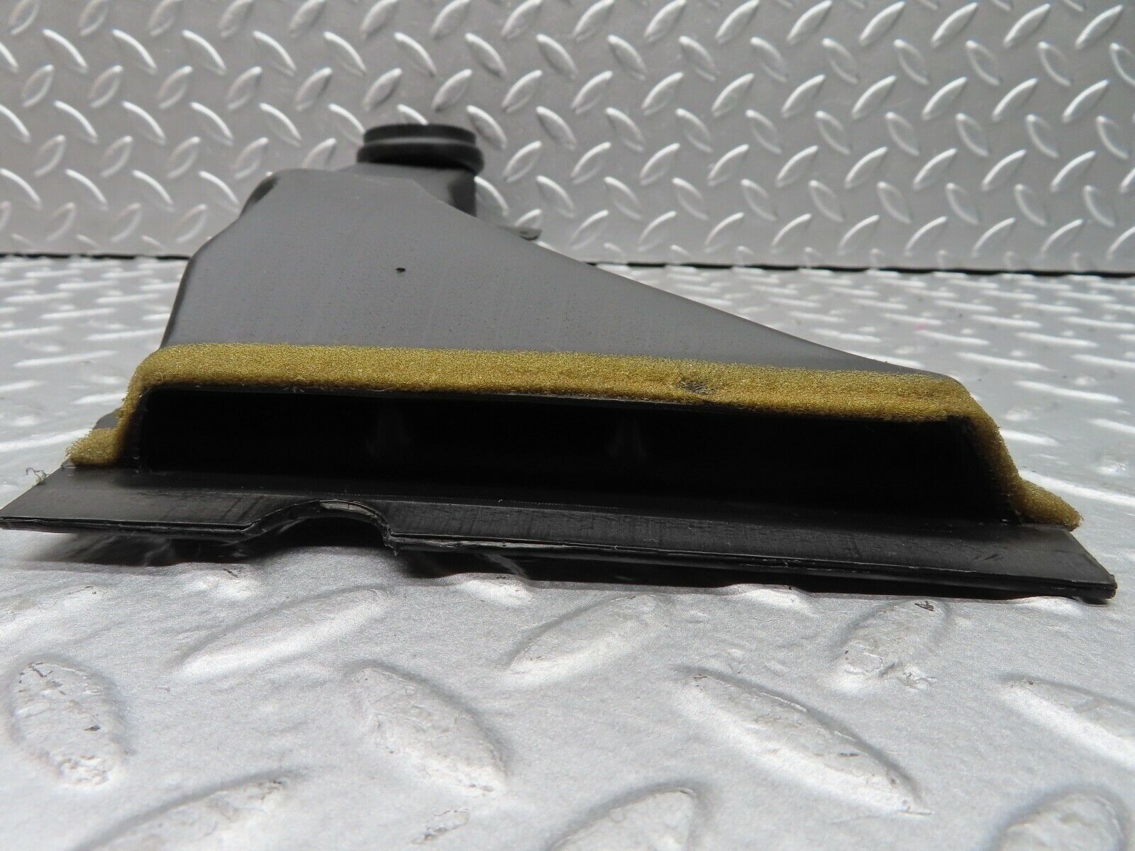 19894 Mercedes-Benz R129 300SL Coupe Front Left Air Vent Duct 1298300344