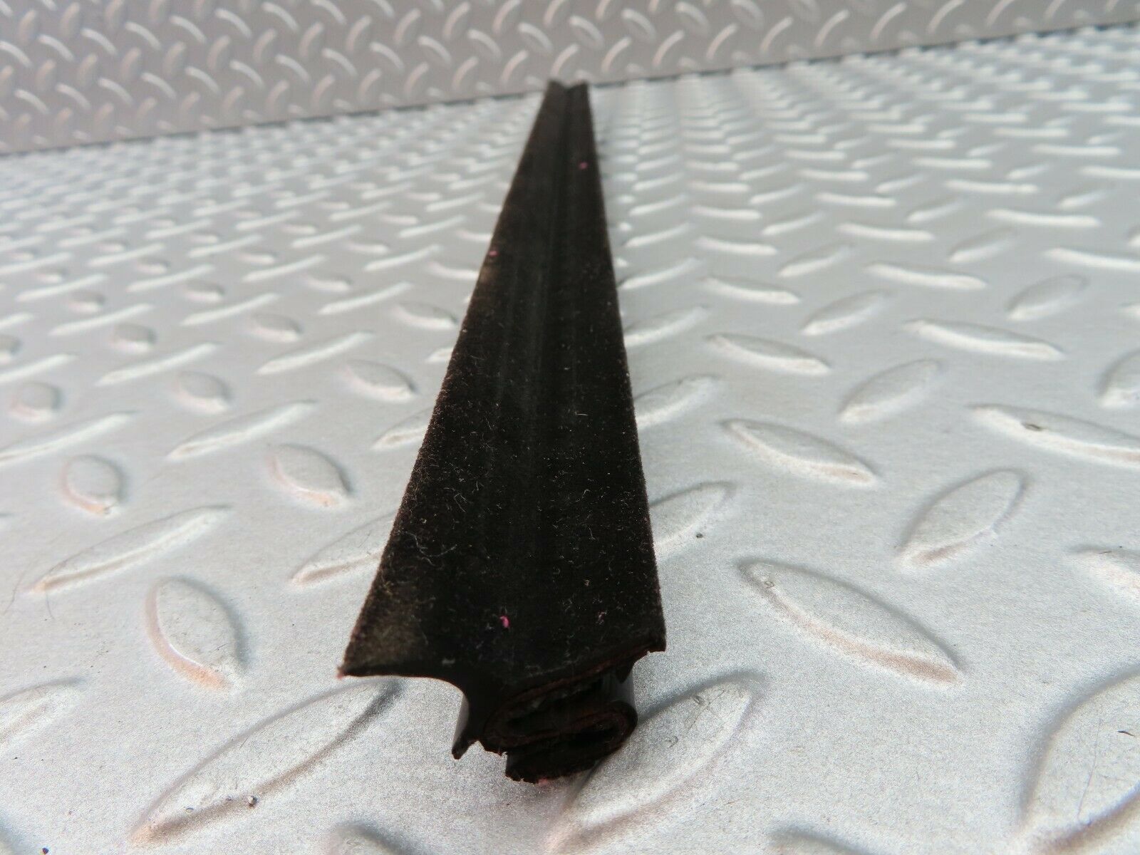 5990 Mercedes-Benz W123 200 Exterior Door Seal Rubber Rear Right