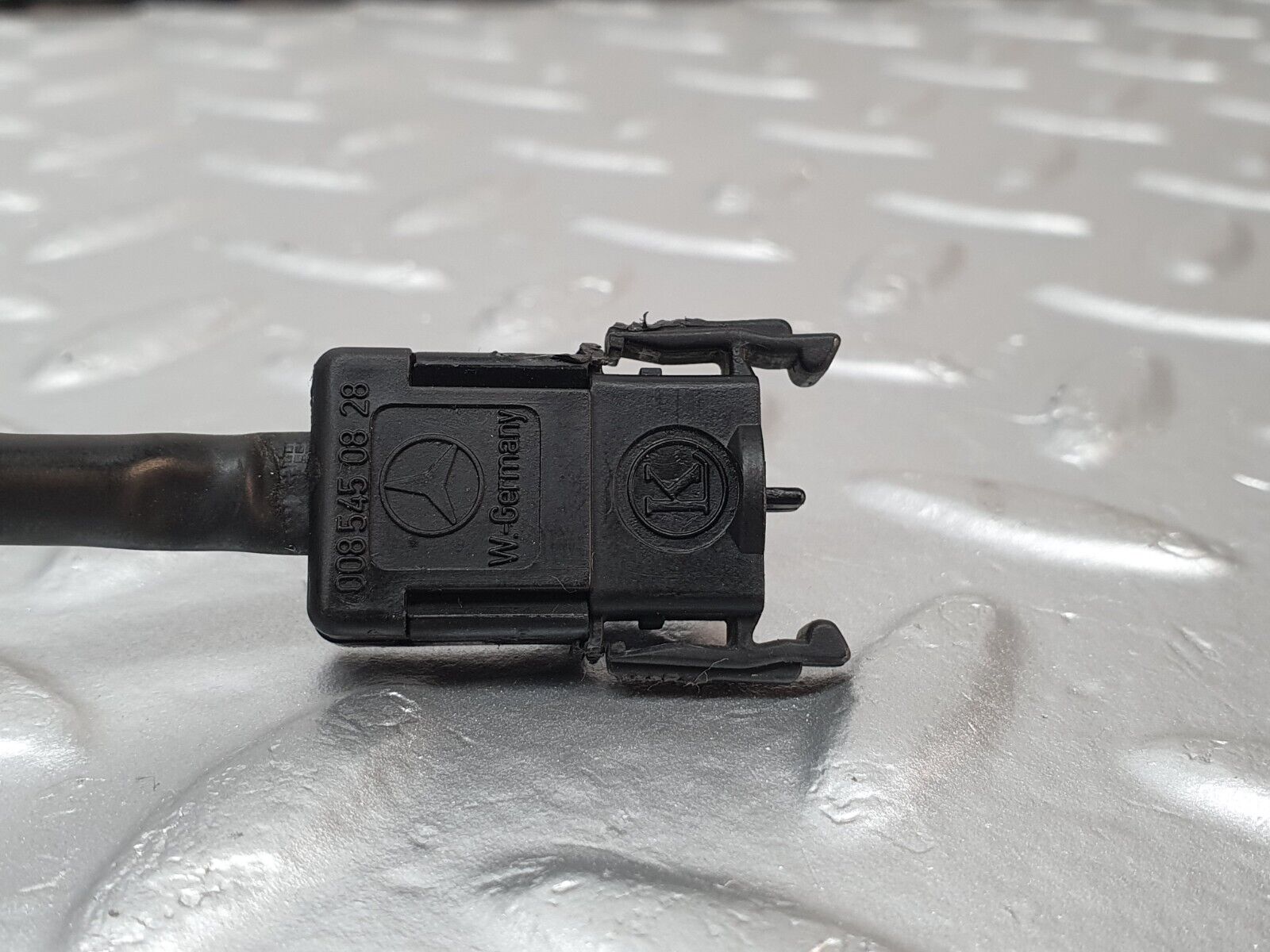 41587 Mercedes-Benz W124 200E Engine Cooling Fan Wire 1245402809