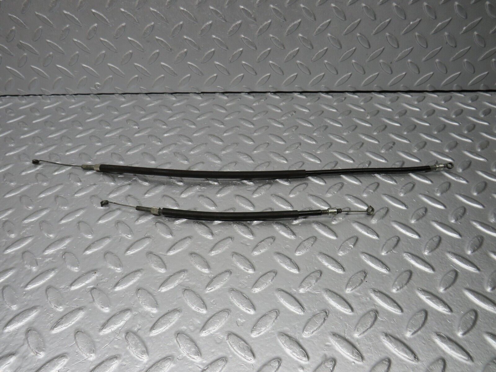 39076 Mercedes-Benz C114 250 Coupe Heater Control Cable 2x