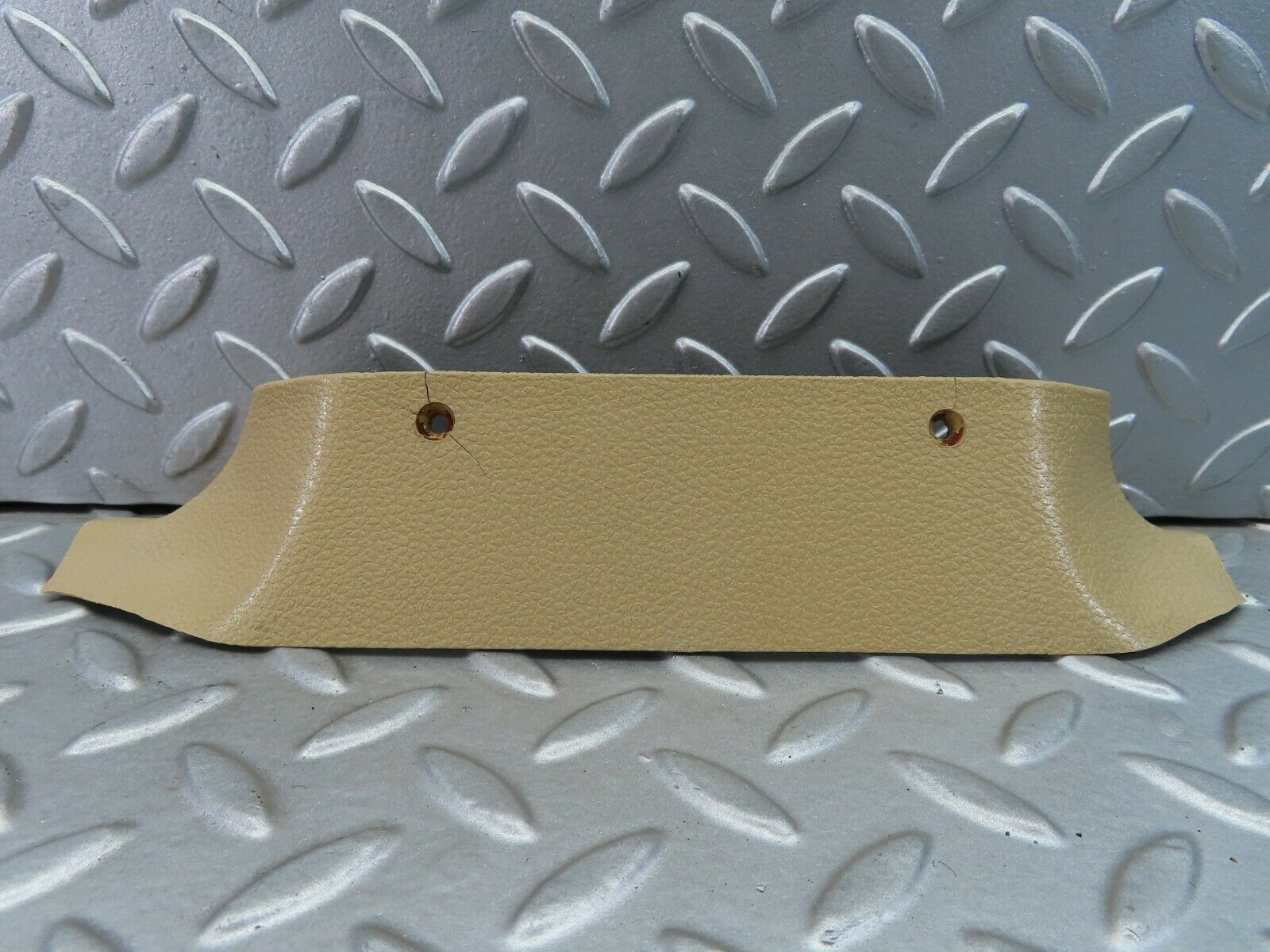 7381 Mercedes-Benz W116 450SE B Pillar Lower Cover Trim Left Side 1166920122